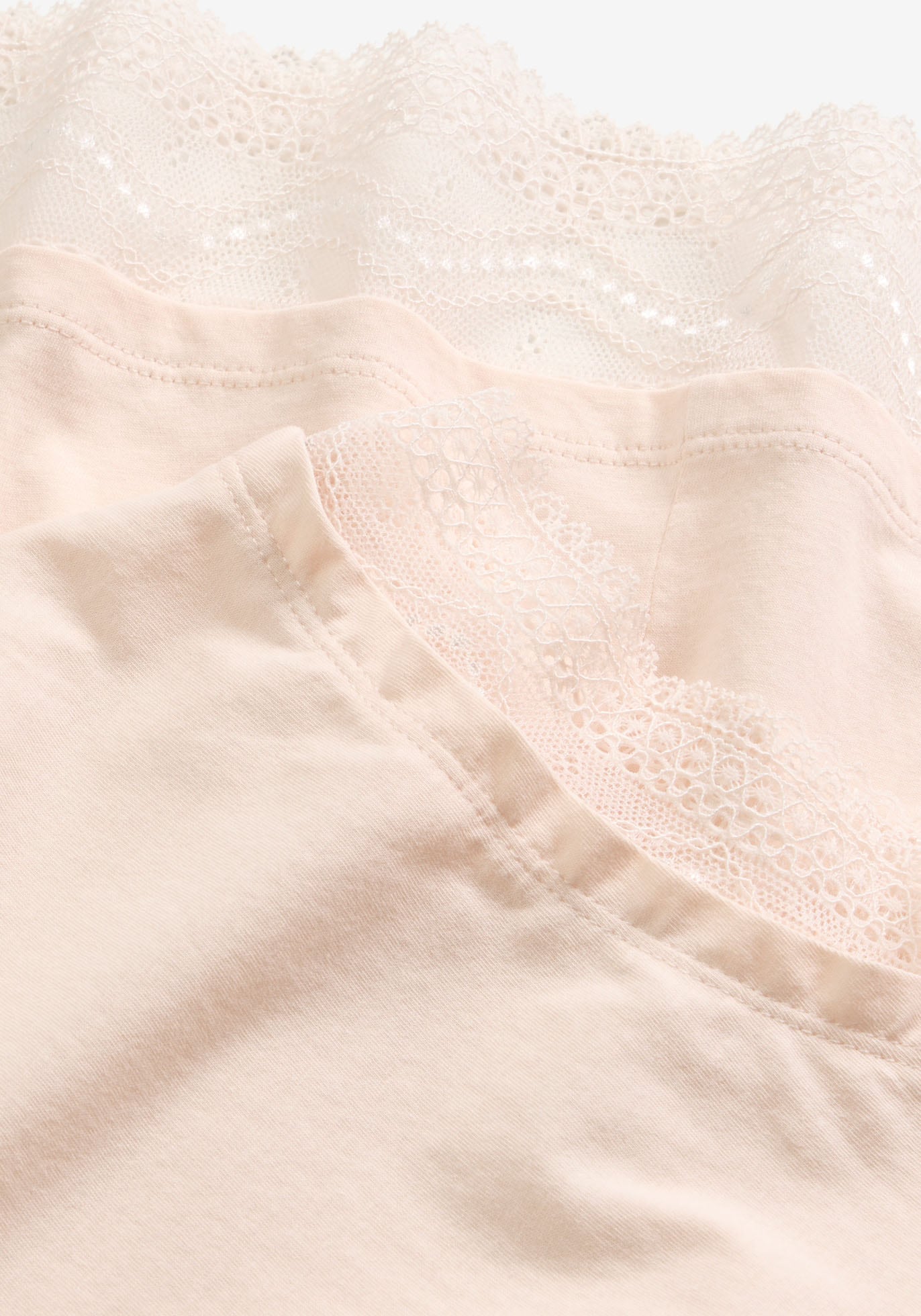 bonprix T-Shirt bequeme Passform, überschnittene Schultern, mit Spitzendetails