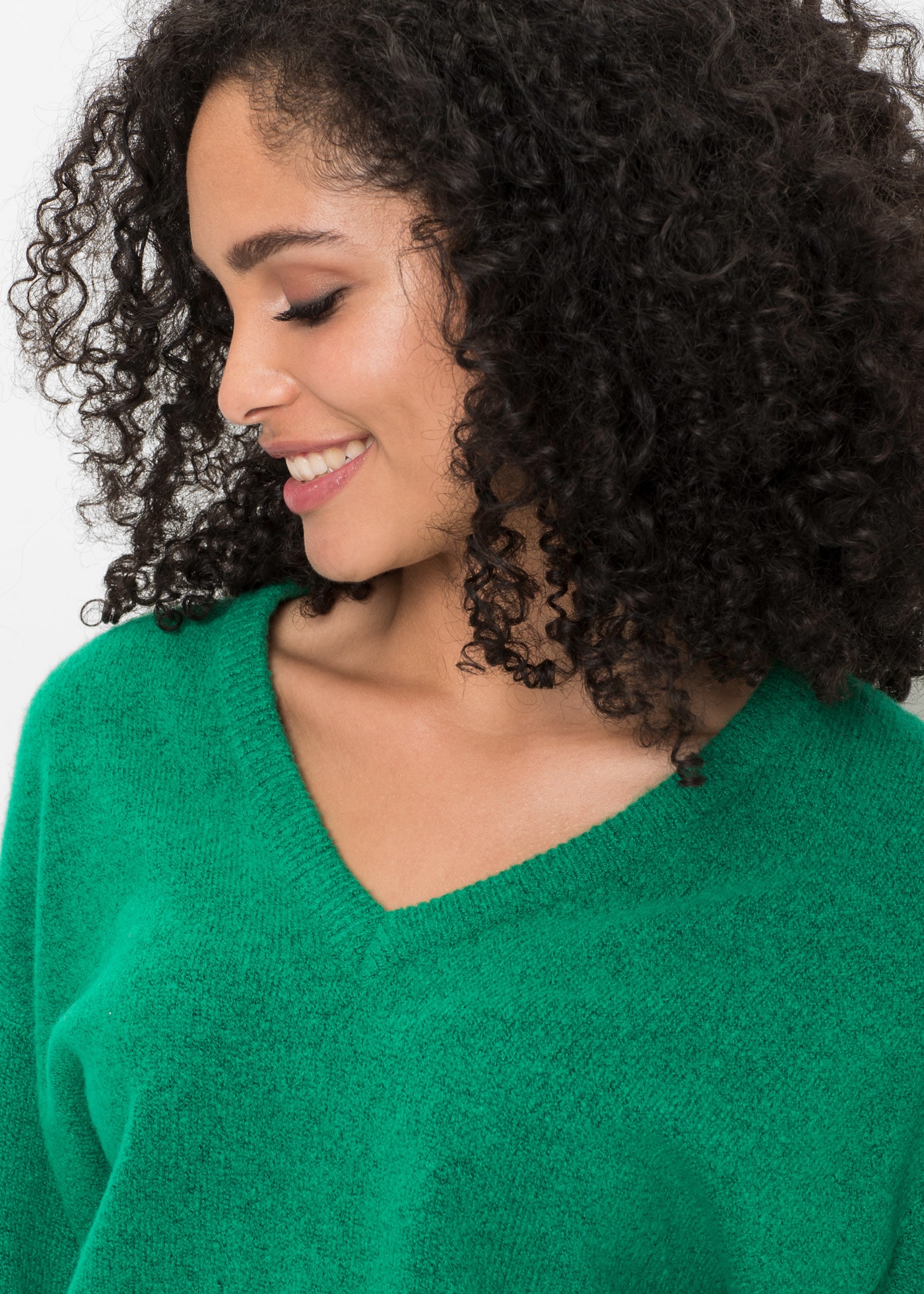 bonprix Strickpullover »Oversize-Strick-Pullover« aus weichem Material, mit V-Ausschnitt, Oversize-Passform