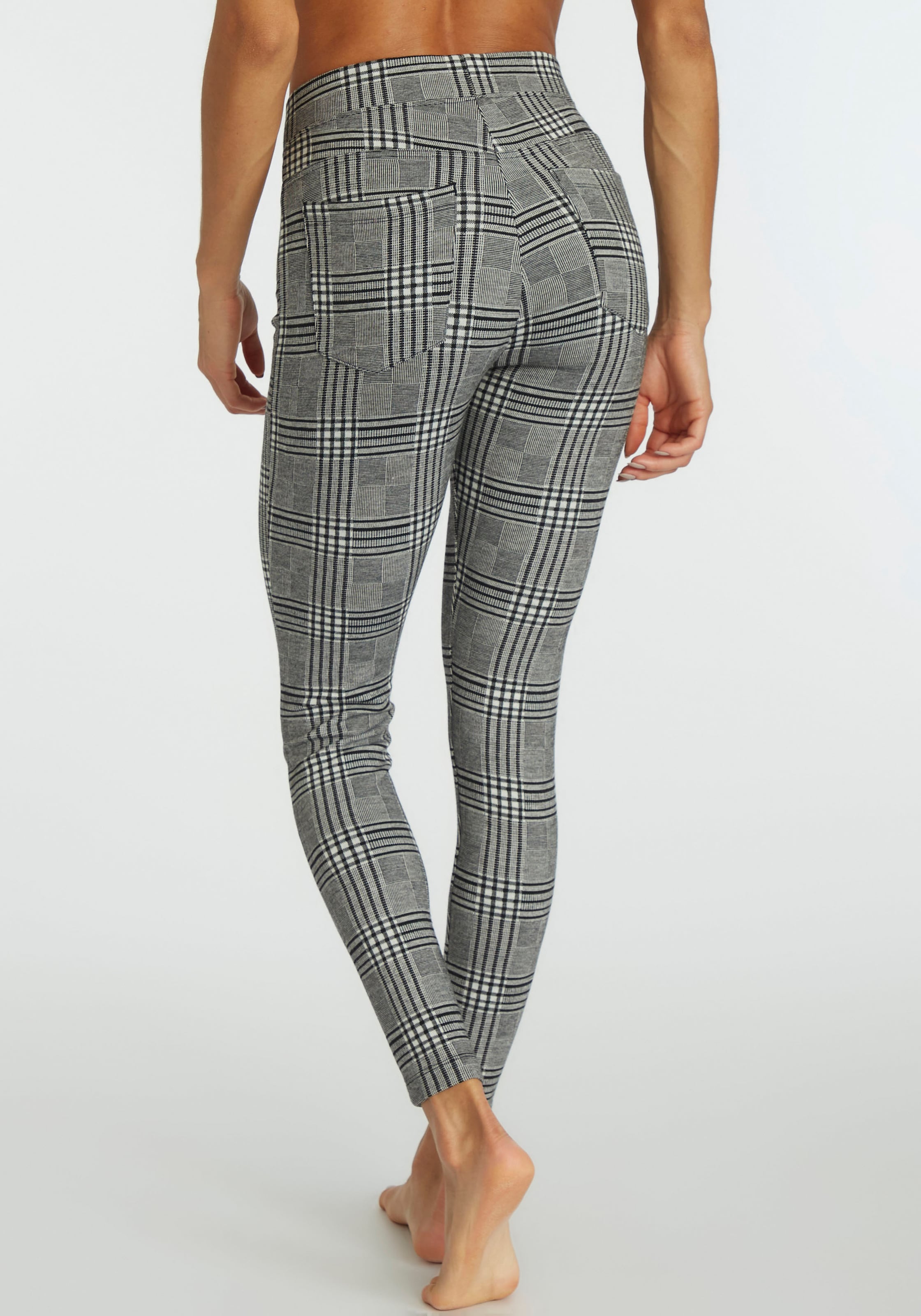 LASCANA Leggings, mit klassischem Karodesign