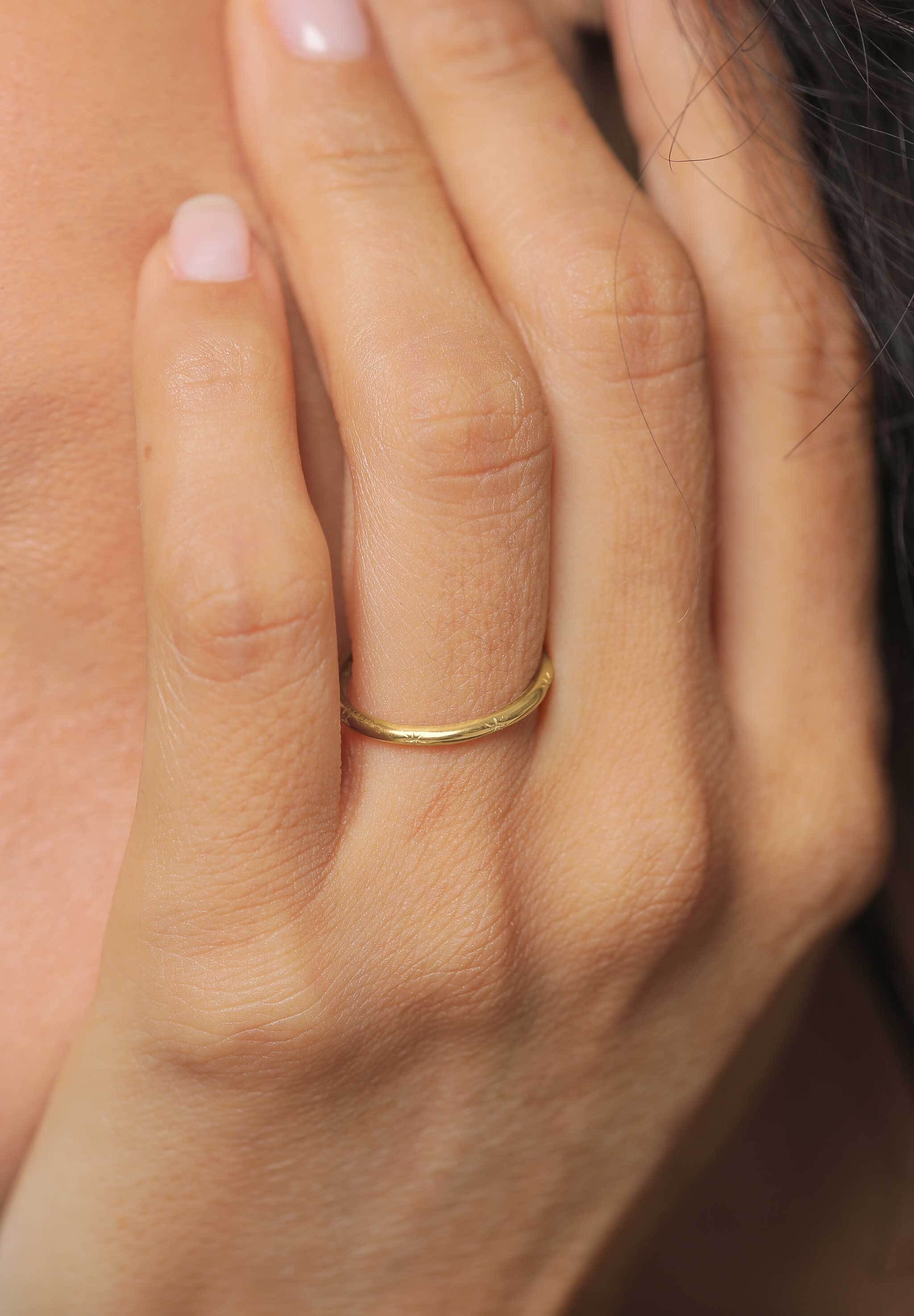 HAZE & GLORY Silberring »Ring Bandring 375 Gelbgold - My dainty Star«