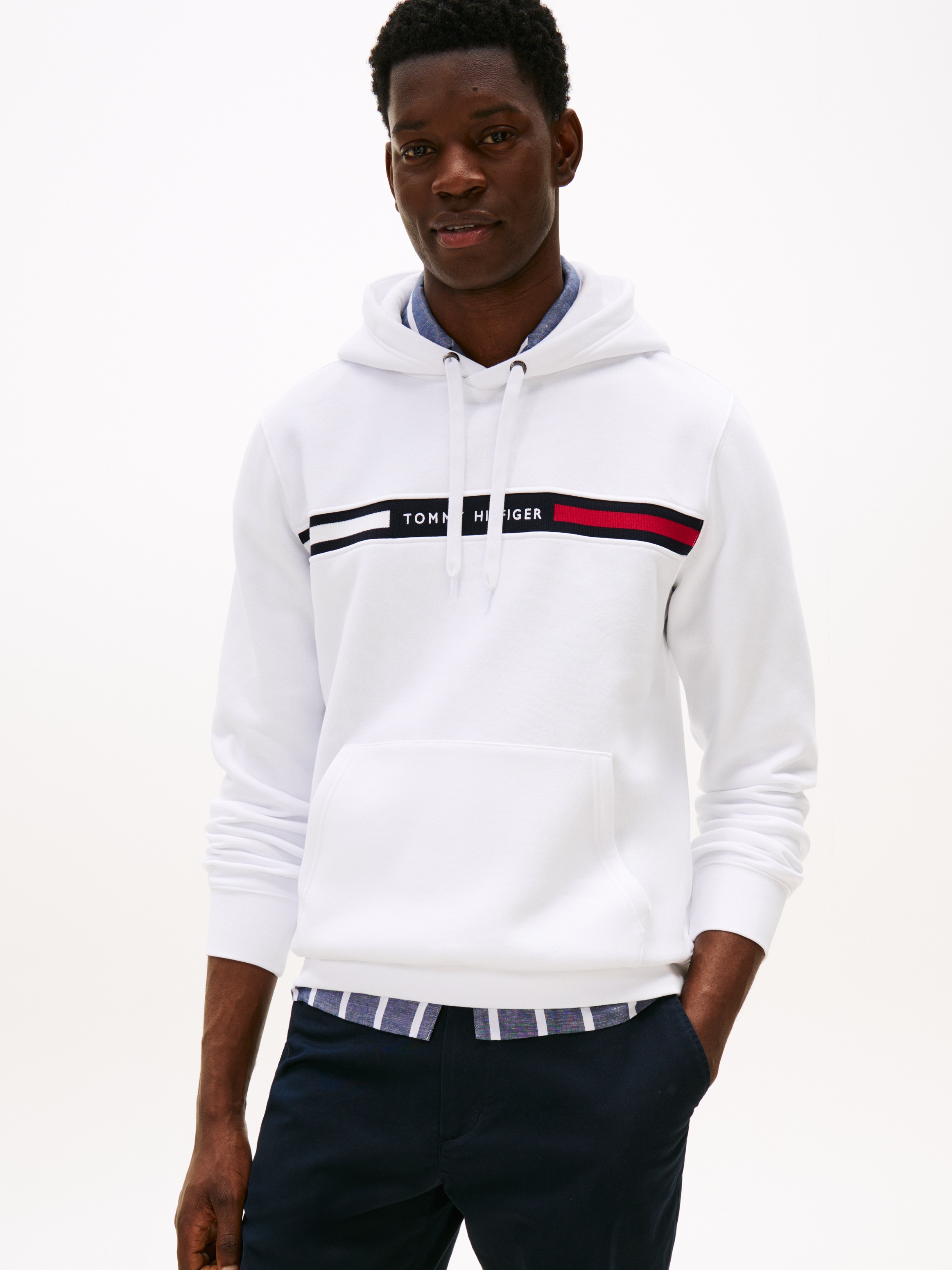Tommy Hilfiger Kapuzensweatshirt »HILFIGER CHEST INSERT HOODY mit Kapuze und Logoschriftzug«, unifarben, casual, regular fit, Baumwollmix, Kapuze