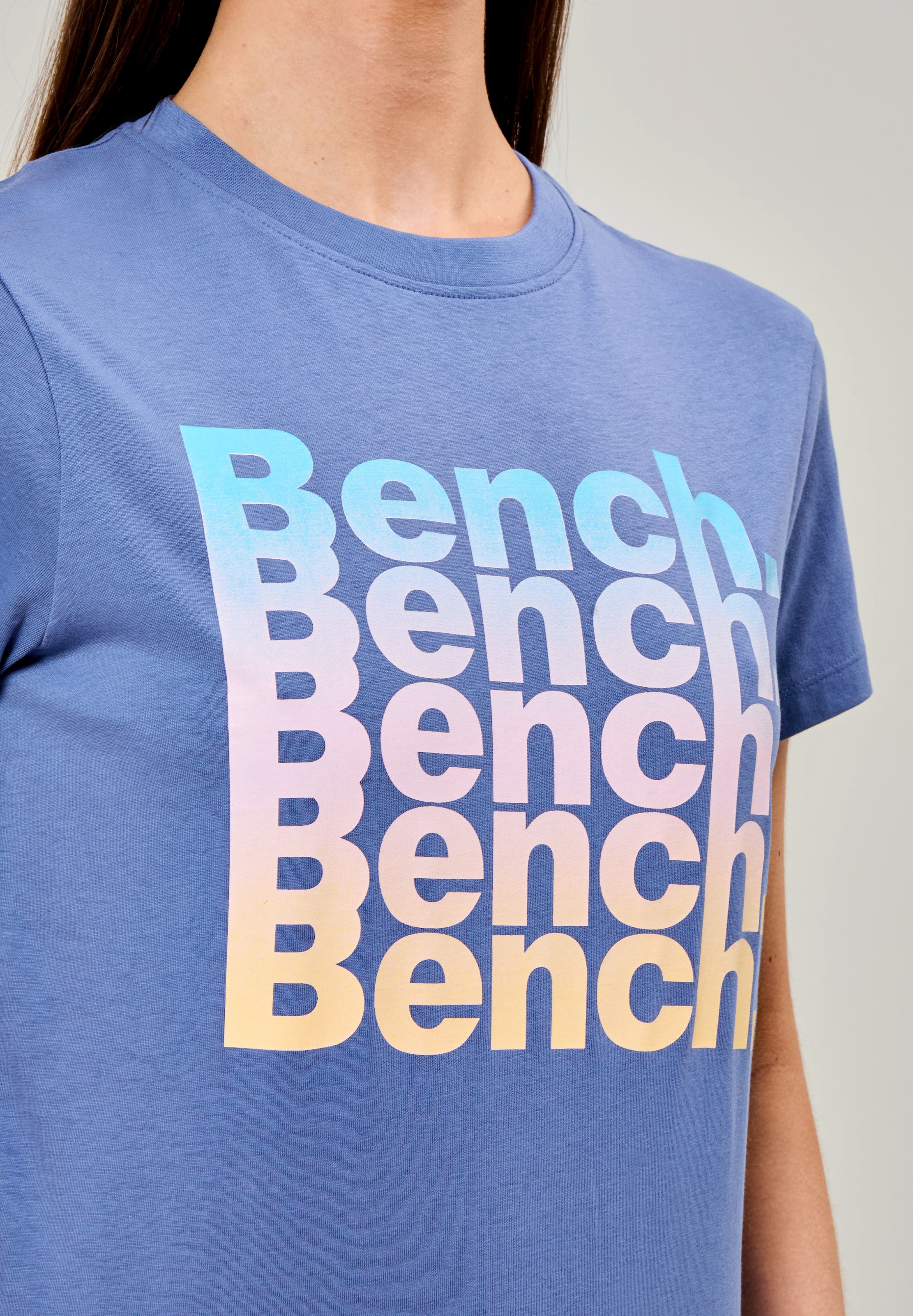 Bench. Rundhalsshirt »TRIXE«
