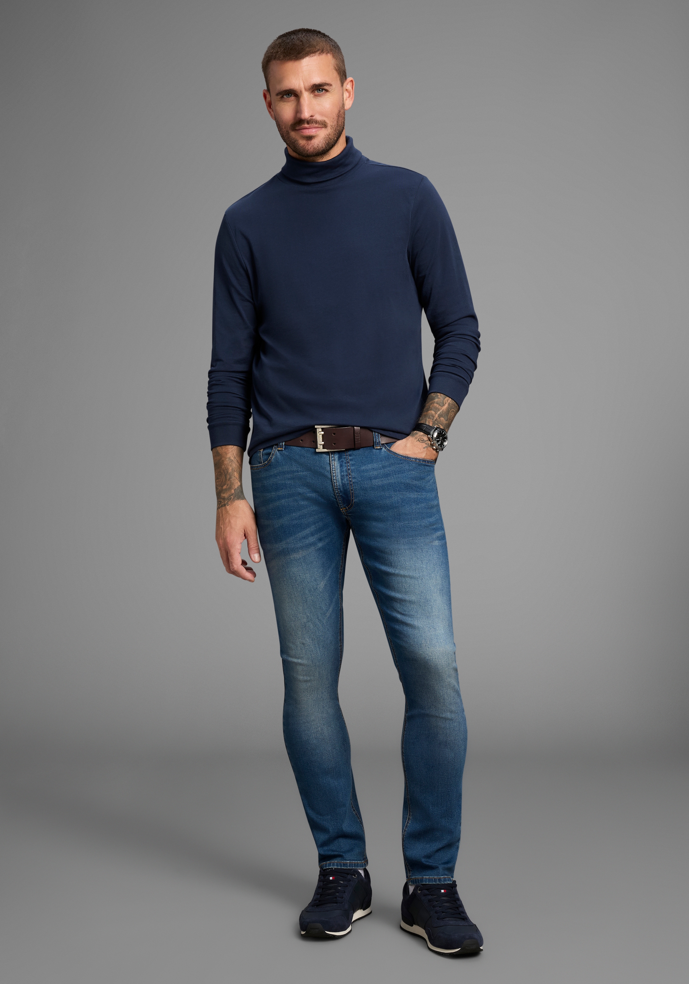 Bruno Banani Slim-fit-Jeans »Grady«, schmale Beinform, niedrige Leibhöhe, mit Eingrifftaschen