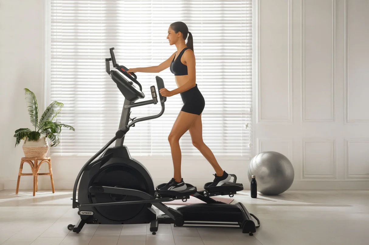 Spirit Fitness Ellipsentrainer »Spirit Fitness XE395 ENT«