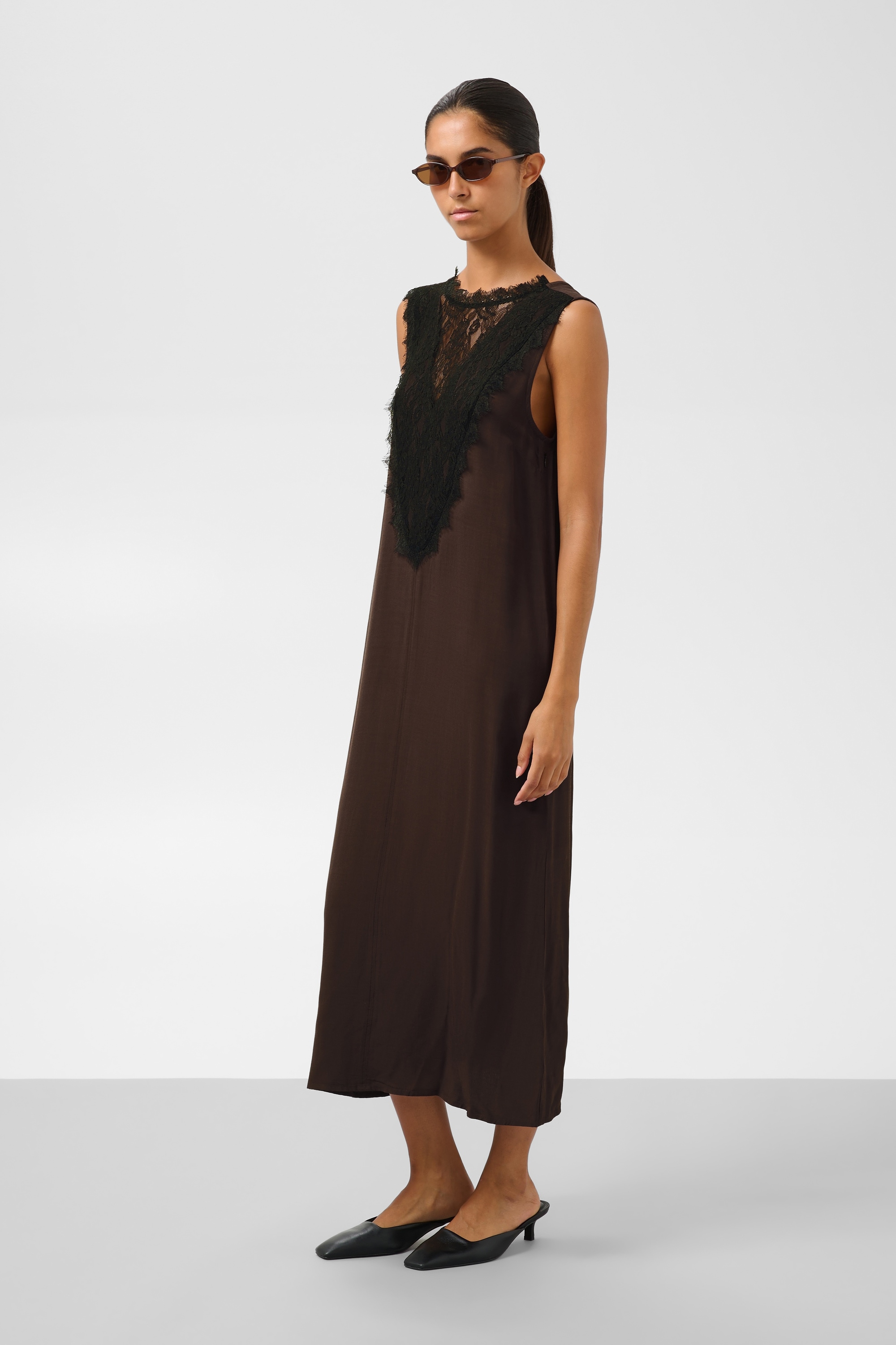 SOAKED IN LUXURY Midikleid »SOAKED IN LUXURY Kleid SLLantana«