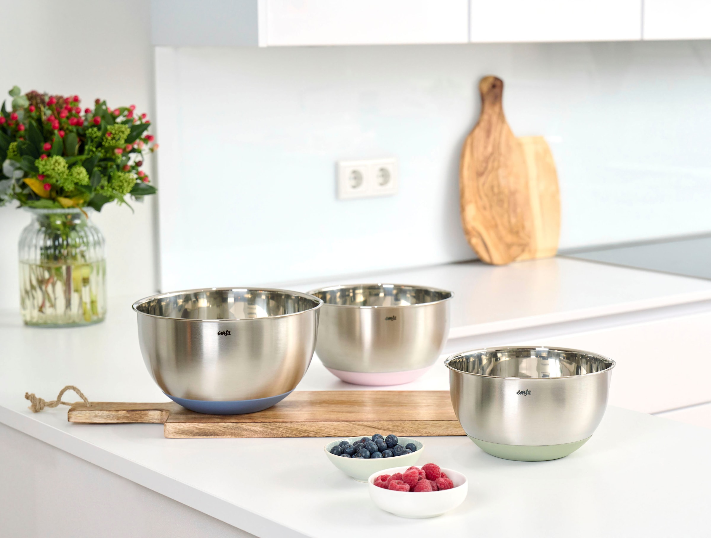 Emsa Rührschüssel »Emsa K32722 Prep&Bake Edelstahl-Rührschüssel 22 cm« 1 Stk. aus Edelstahl rutschfester Boden, Ausgießlippe für präzises Ausgießen