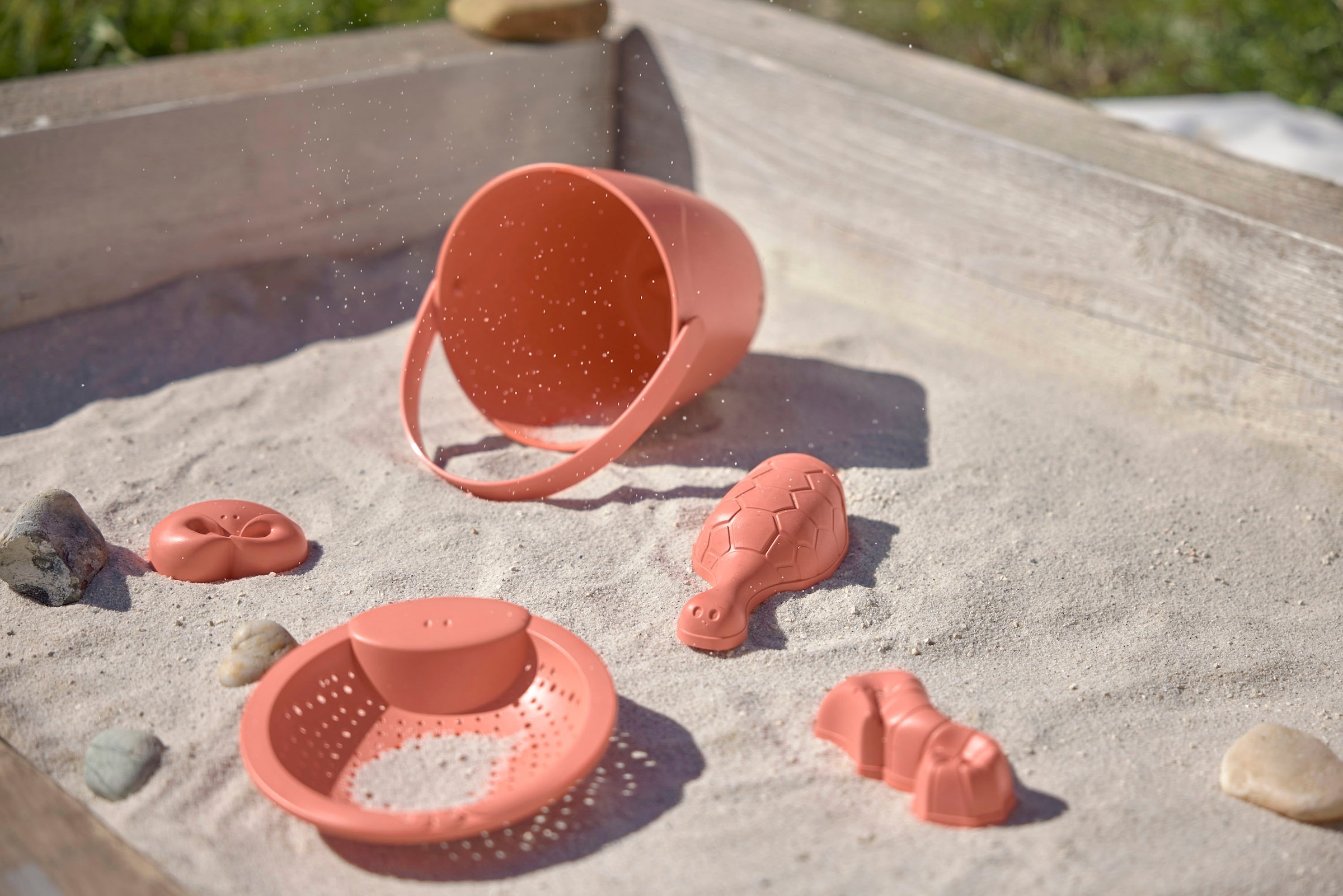 LÄSSIG Sandform-Set »Sandspielzeug 5er Set Water Friends, pink«, (Set, 5 tlg.), Material aus ressourcenschonendem Biokomposit
