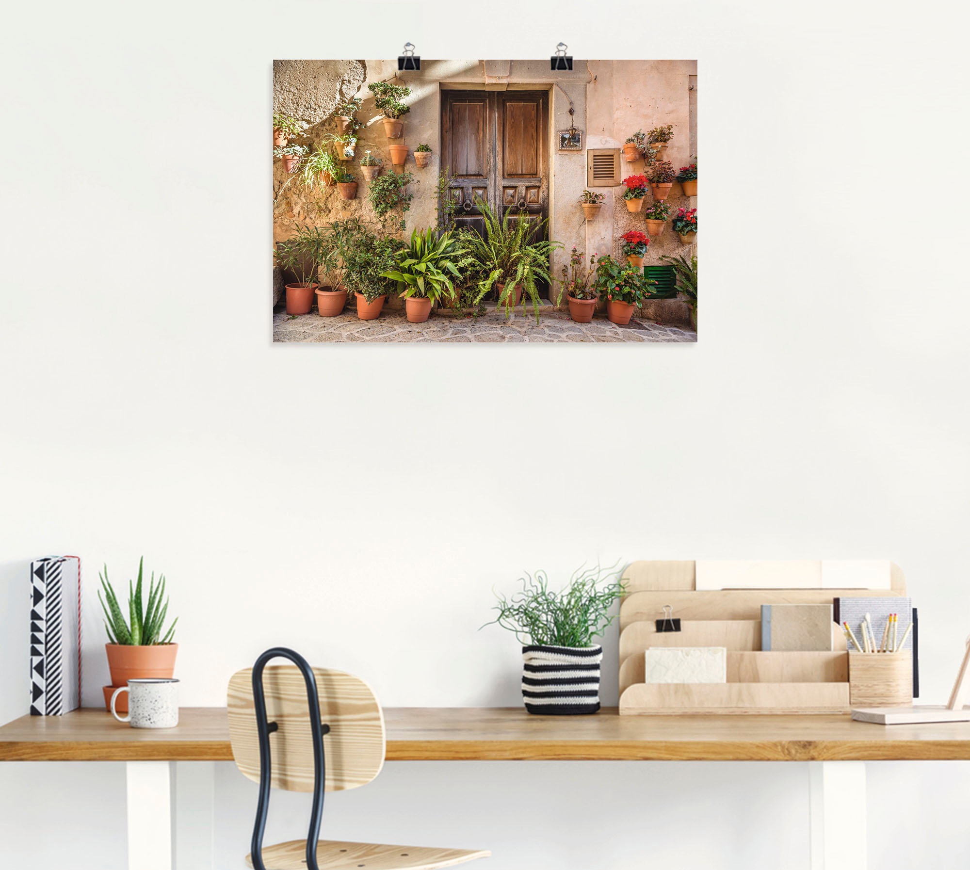 Artland Wandbild »Altstadtgasse Mallorca, Spanien«, Pflanzenbilder, (1 St.), als Alubild, Outdoorbild, Leinwandbild, Poster, Wandaufkleber