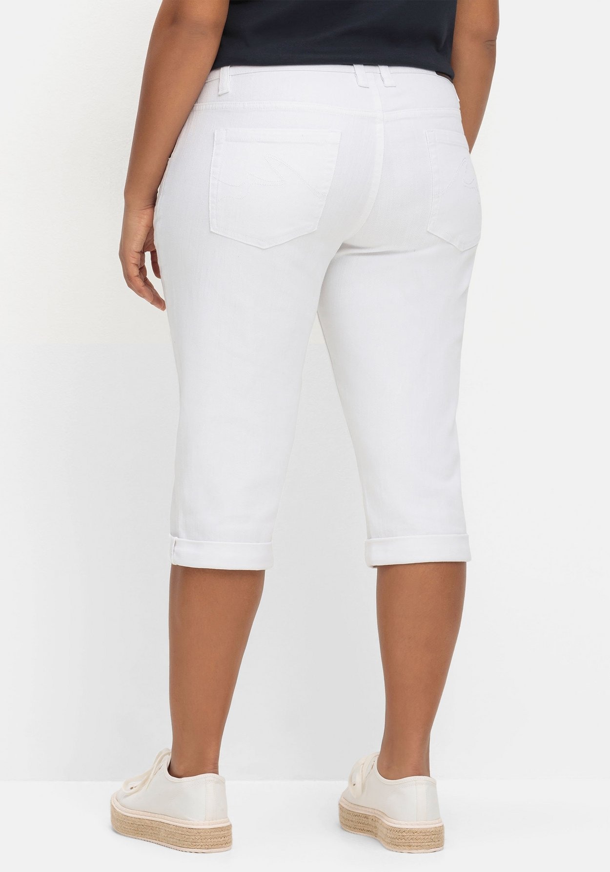 Sheego 3/4-Jeans »Caprijeans "Die Schmale" mit Used-Effekten«