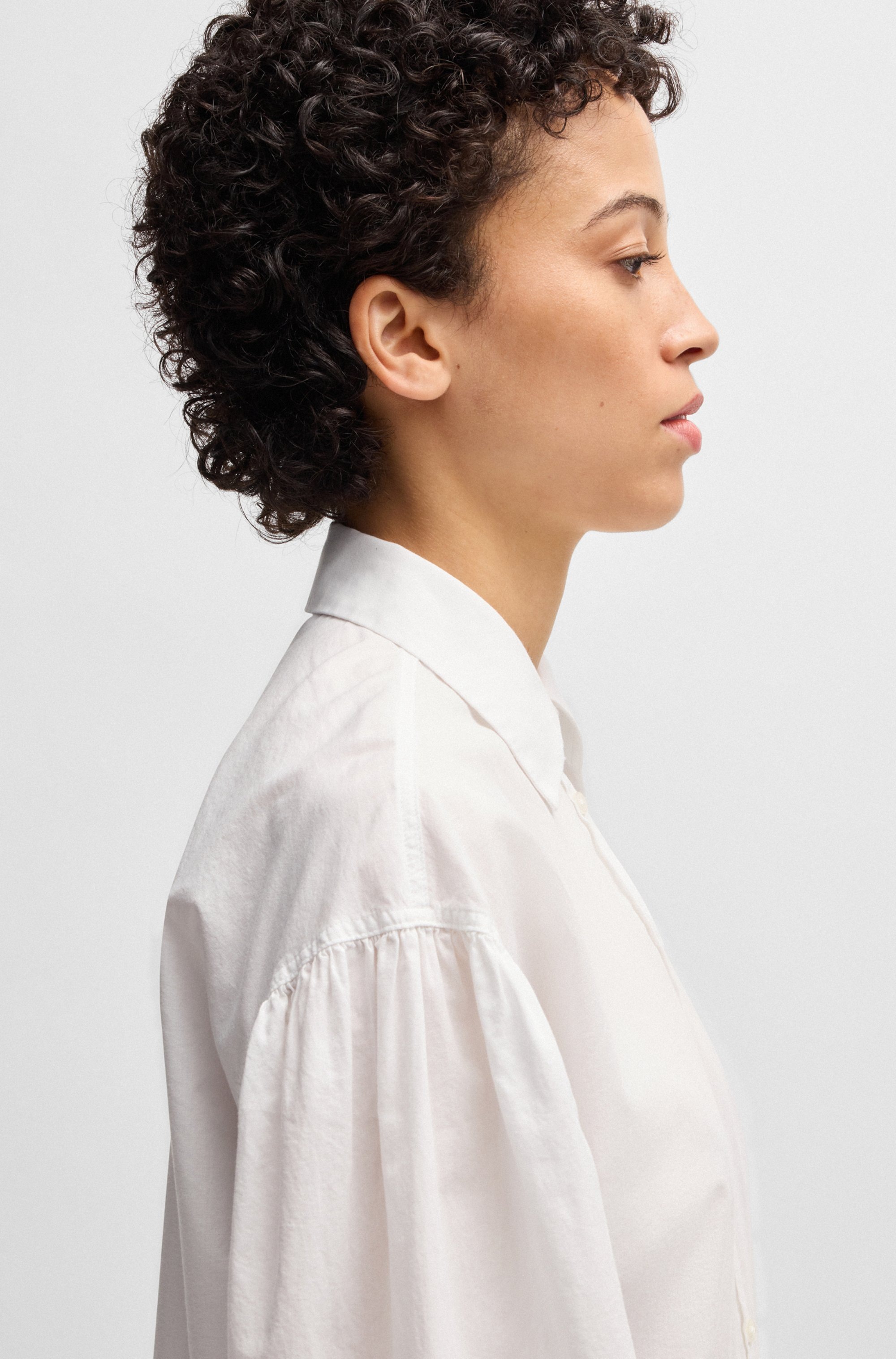 BOSS ORANGE Klassische Bluse »Barby Premium Damenmode«, mit BOSS Logo auf der Brust