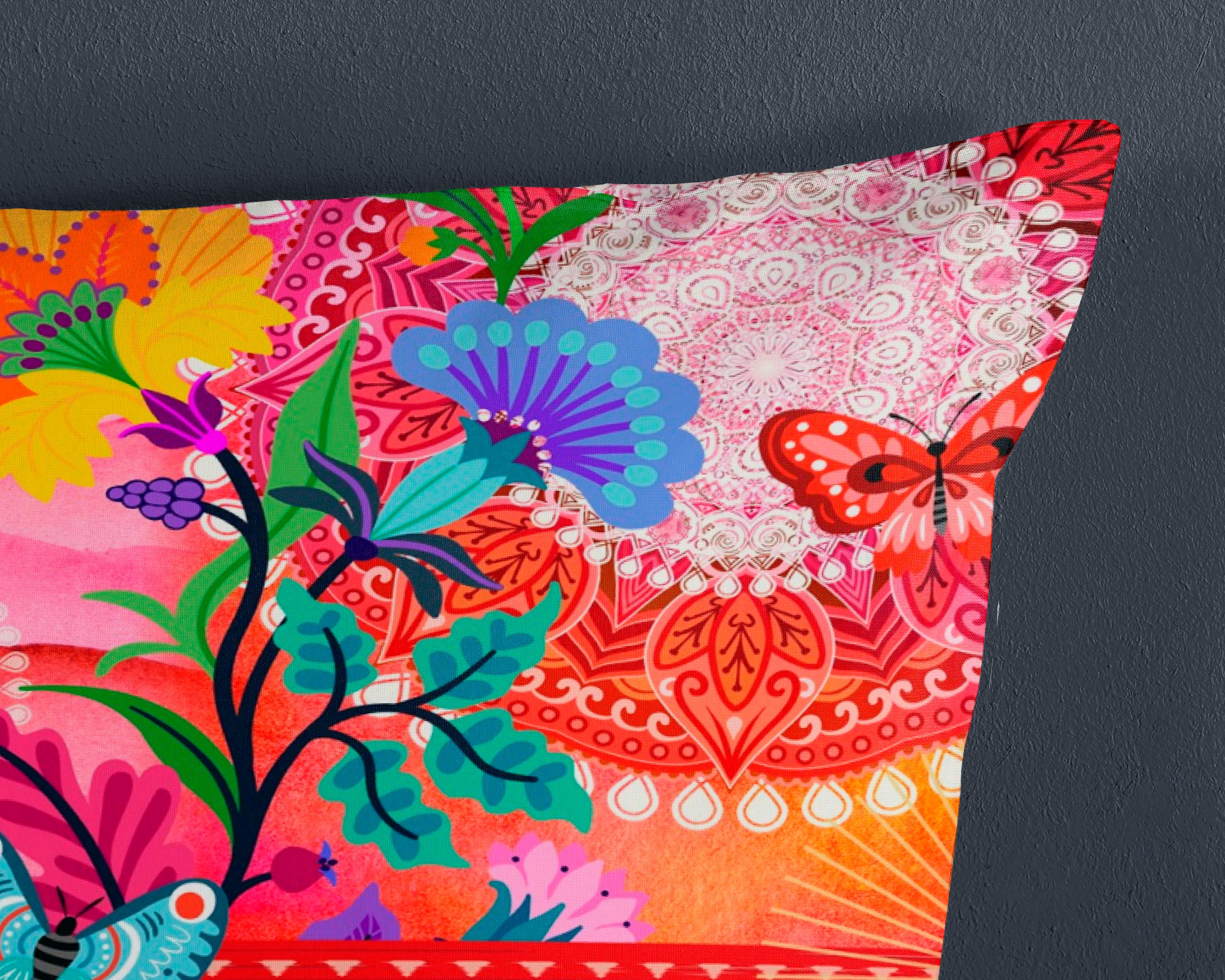 hip Wendebettwäsche »Giselah«, Mako-Satin, 135x200, Reißverschluss, Wendeoptik, Mandala, Bunt, Rosa