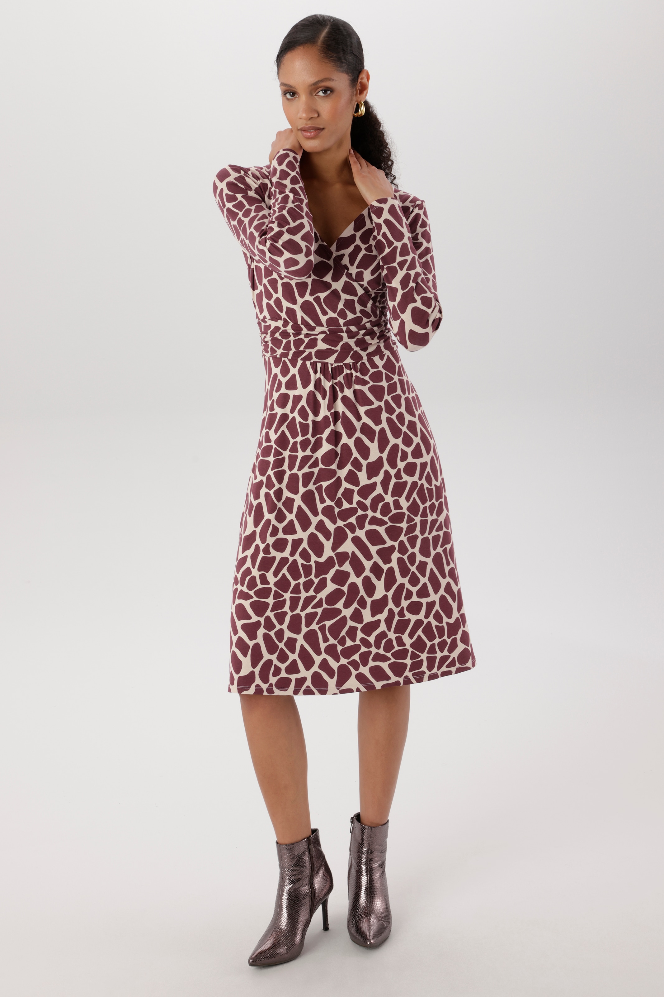 Aniston SELECTED Jerseykleid mit farbigem animal-print