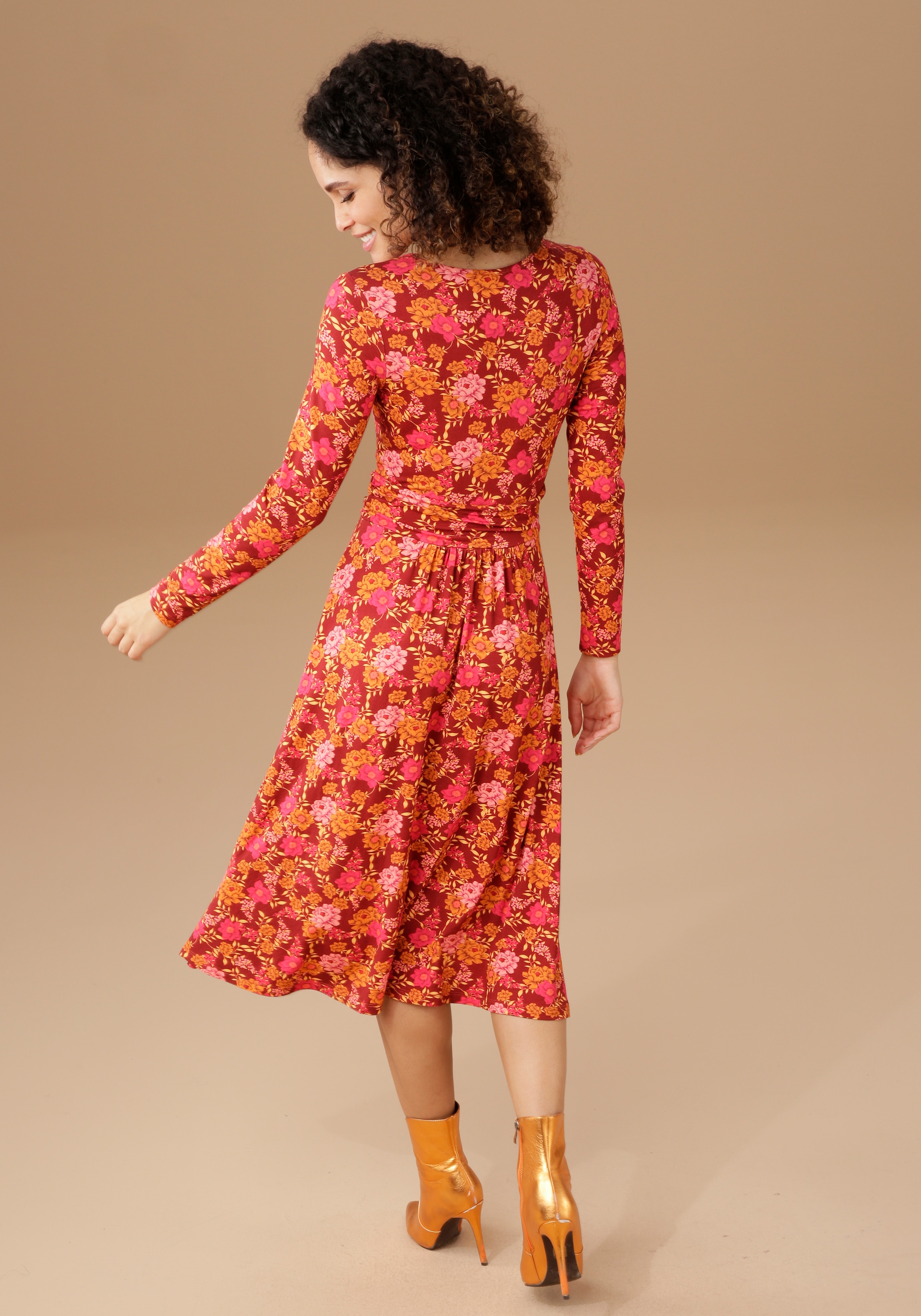 Aniston CASUAL Jerseykleid, mit bei Blumendruck ♕ romantischem