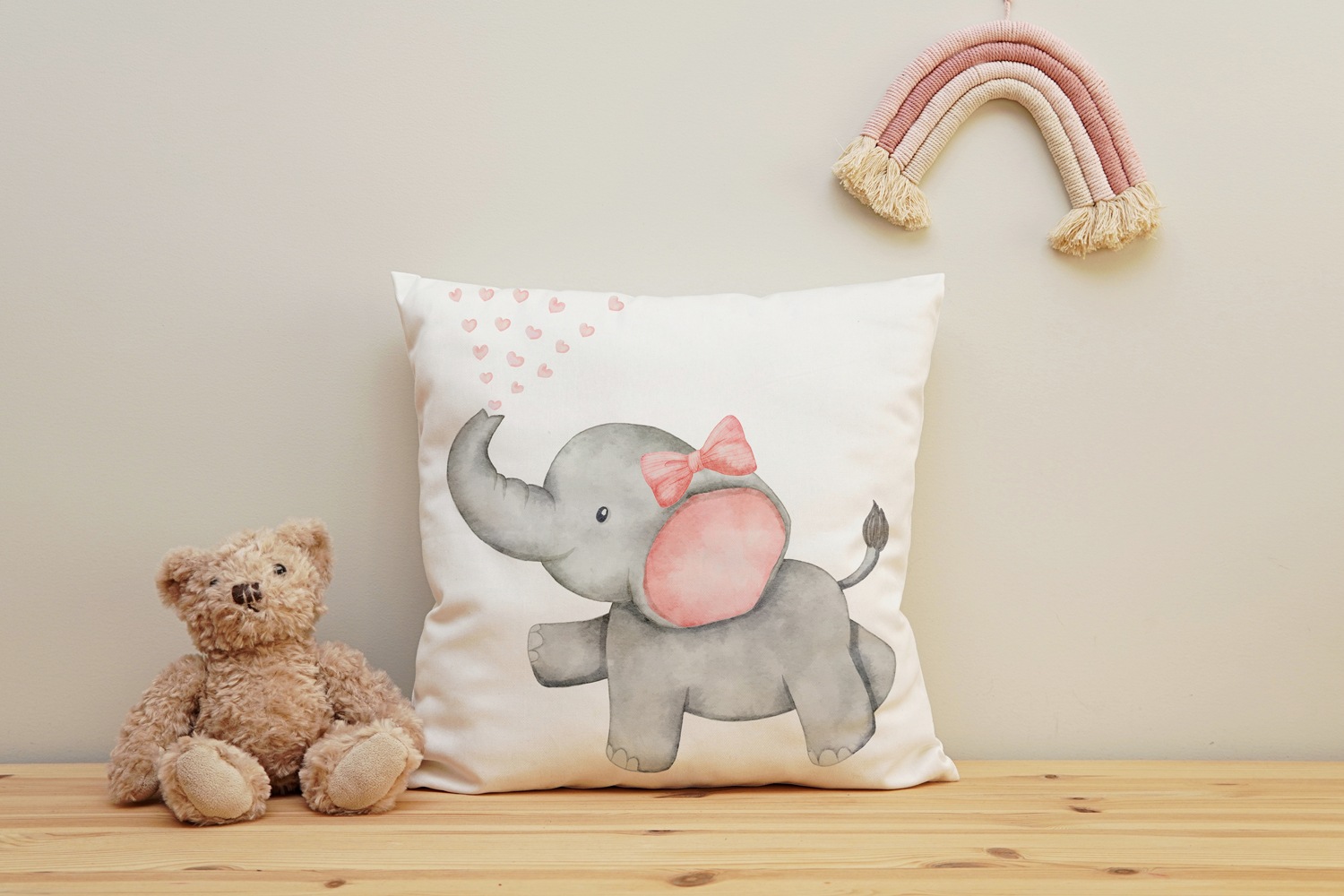 queence Dekokissen »Rosa Elefantenbaby«, Kissenhülle mit HD Premium Druck, geruchsneutral, 40x40cm