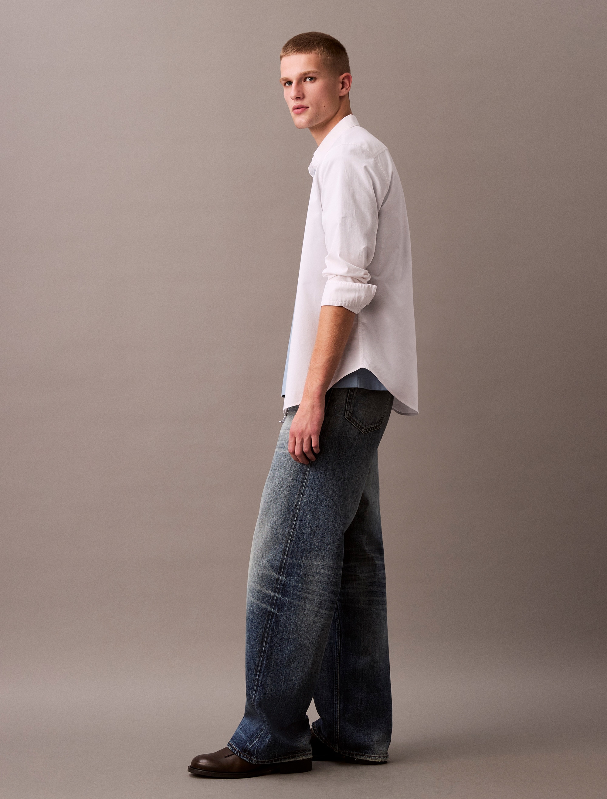 Calvin Klein Jeans Langarmhemd »LS SOLID OXFORD CLASSIC SHIRT«, Mit Rundhalsausschnitt