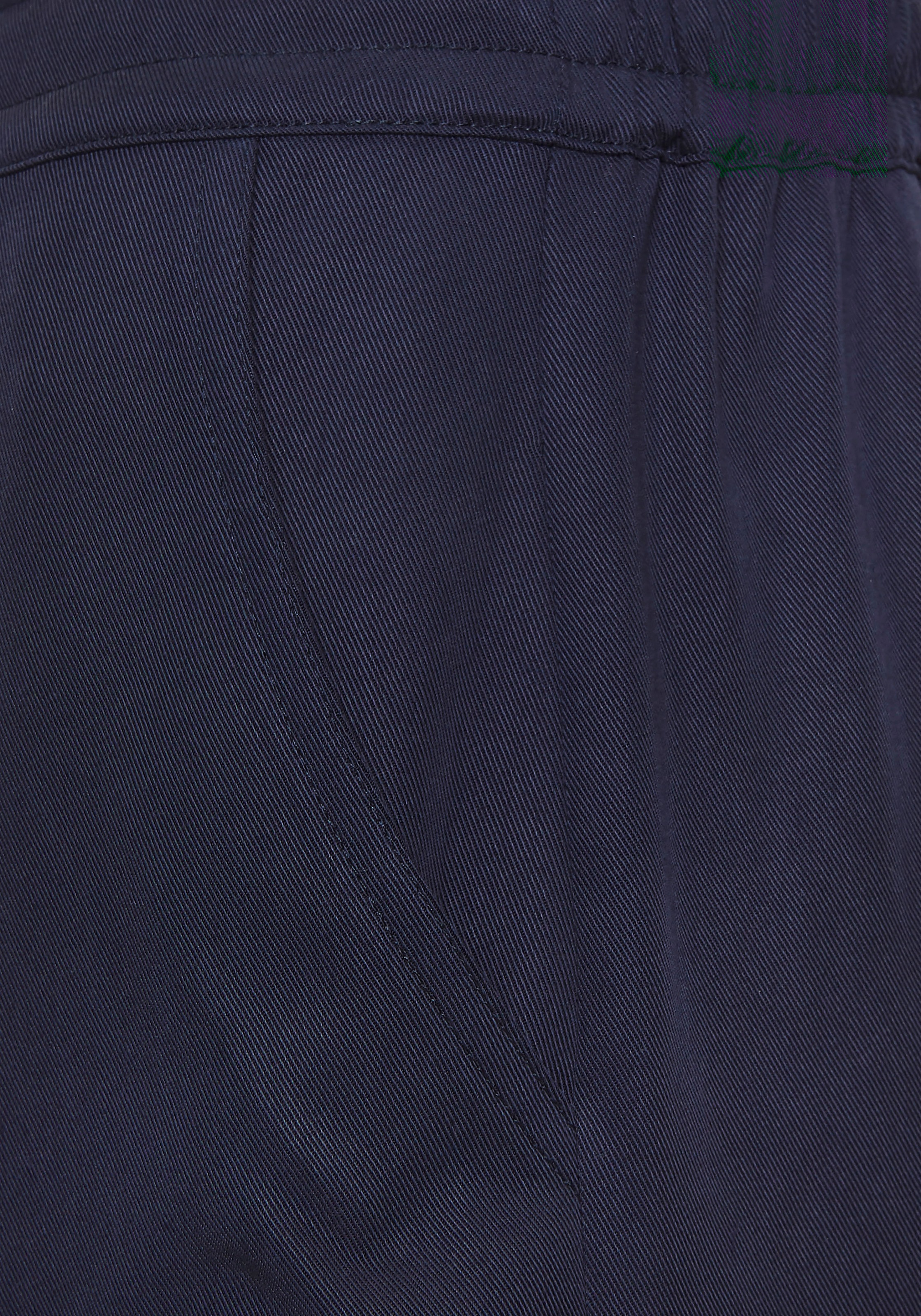 LASCANA Shorts, mit aufgesetzten Taschen und Gummizug, kurze Hose aus Lyocell