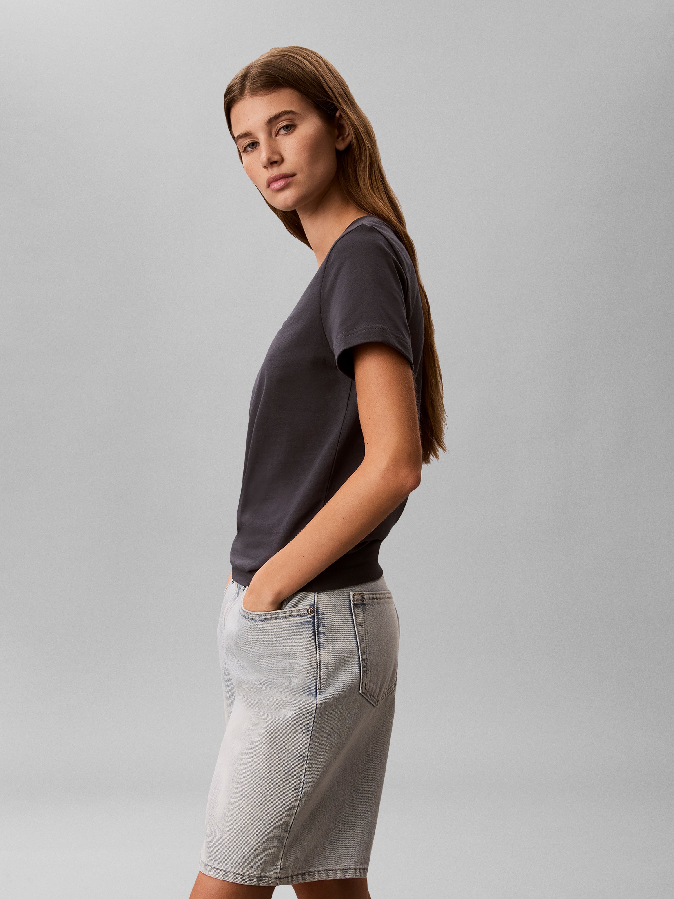 Calvin Klein T-Shirt »Archive Jersey Vnk Tee EU« Mit V-Ausschnitt