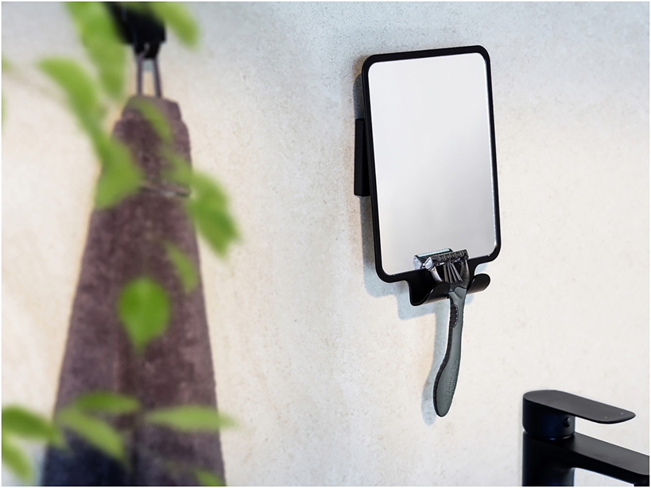 WENKO Wandspiegel »Vacuum-Loc® Modell Quadro«, Antibeschlagspiegel fürs Badezimmer, Befestigen ohne Bohren