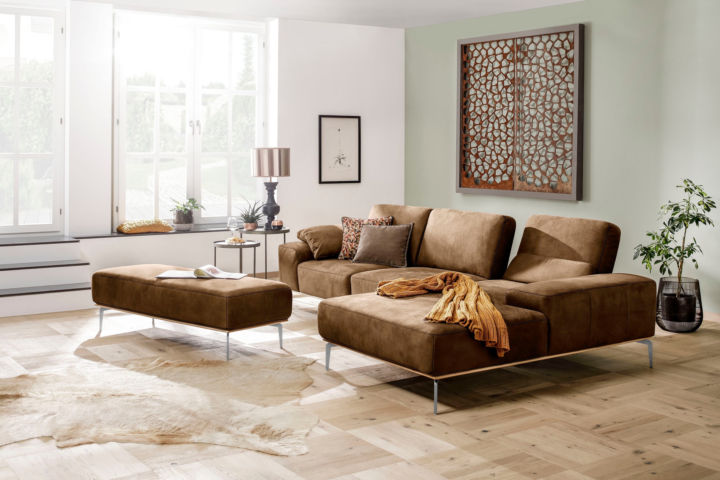 W.SCHILLIG Ecksofa »run, Designsofa mit tollem Sitzkomfort, bequem, L-Form«, mit elegantem Holzsockel, Füße in Chrom glänzend, Breite 319 cm