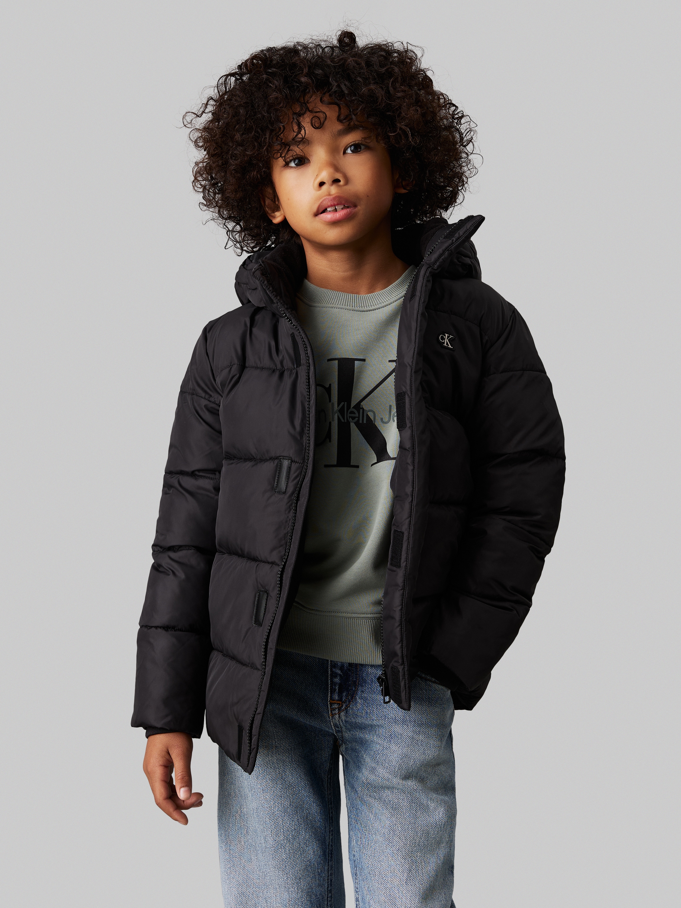 Calvin Klein Jeans Winterjacke »ESSENTIAL PUFFER JACKET«, mit Kapuze, für Kinder bis 16 Jahre und Calvin Klein Markenlabel