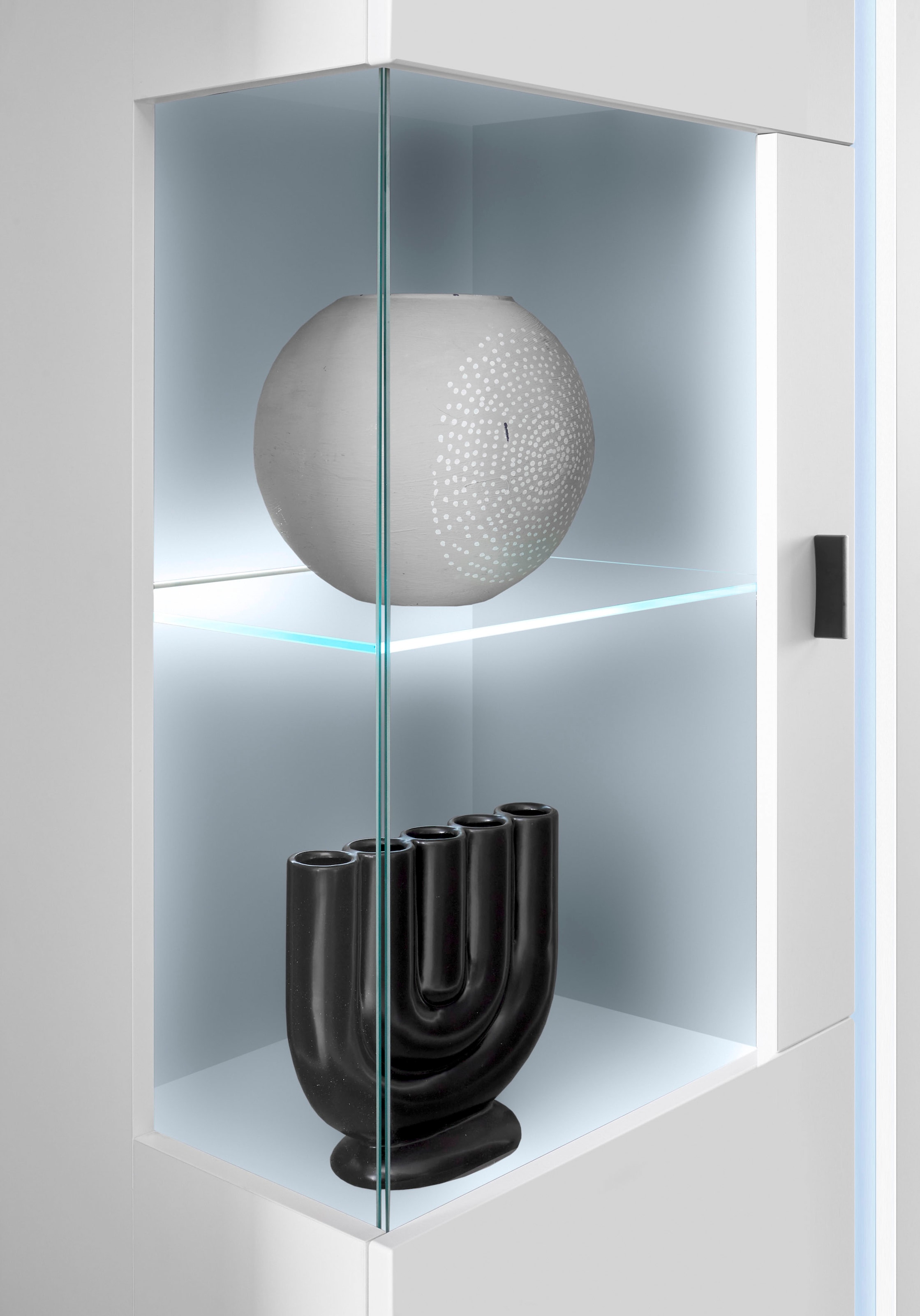 INOSIGN Vitrine »LONG ISLAND, Stauramvitrine«, (1 St.), in moderner Trendfarbe,inklusive senkrechter Beleuchtung,Breite 80 cm