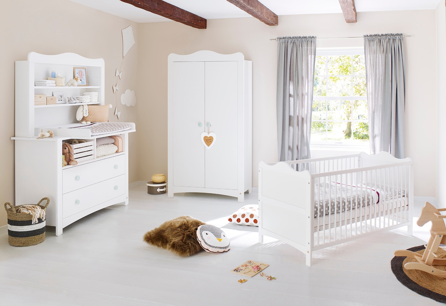 Babyzimmer-Komplettset »Florentina«, (Set, 4 tlg., Kinderbett, Kleiderschrank,...