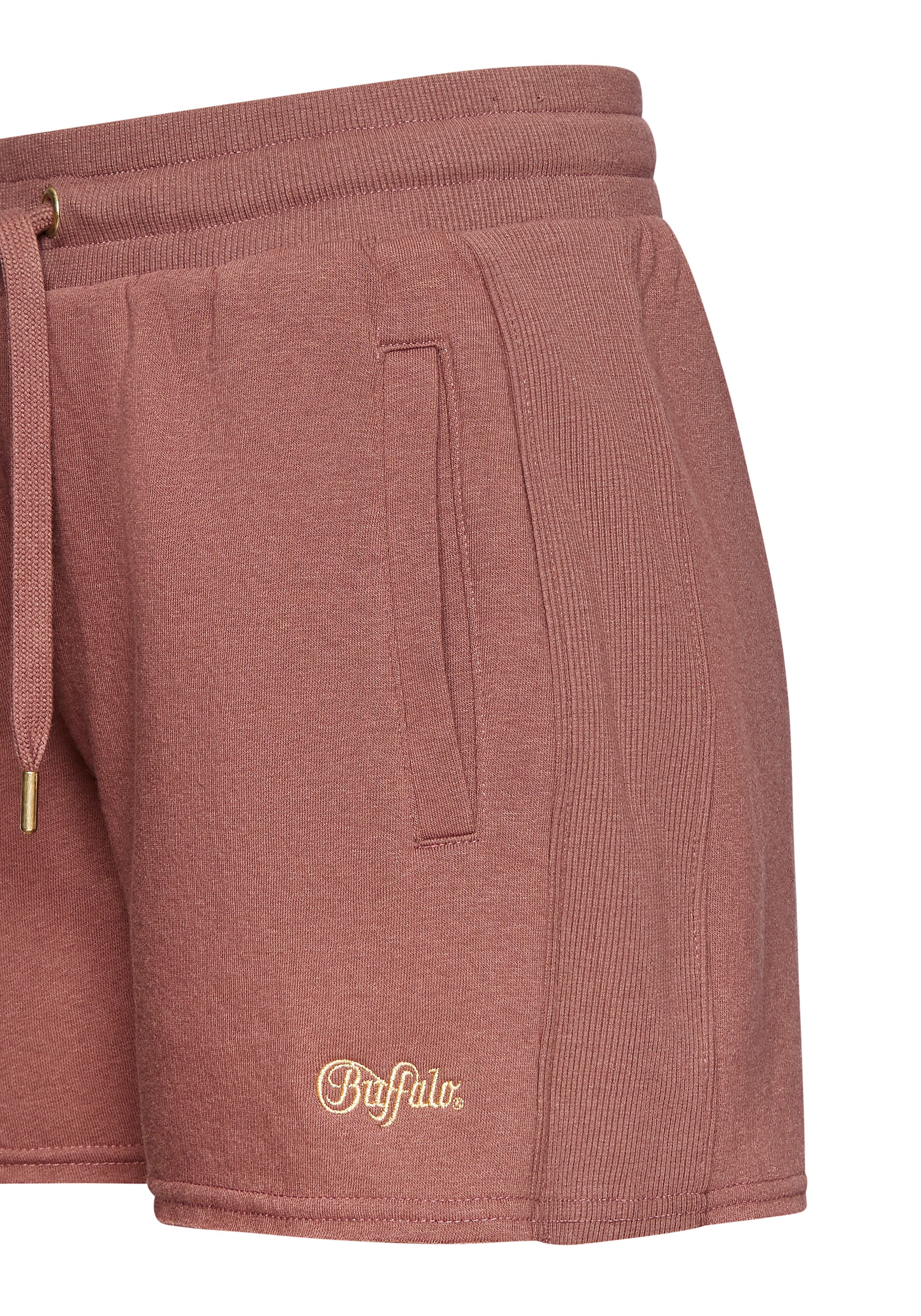 Buffalo Shorts, mit aufwendiger Logostickerei