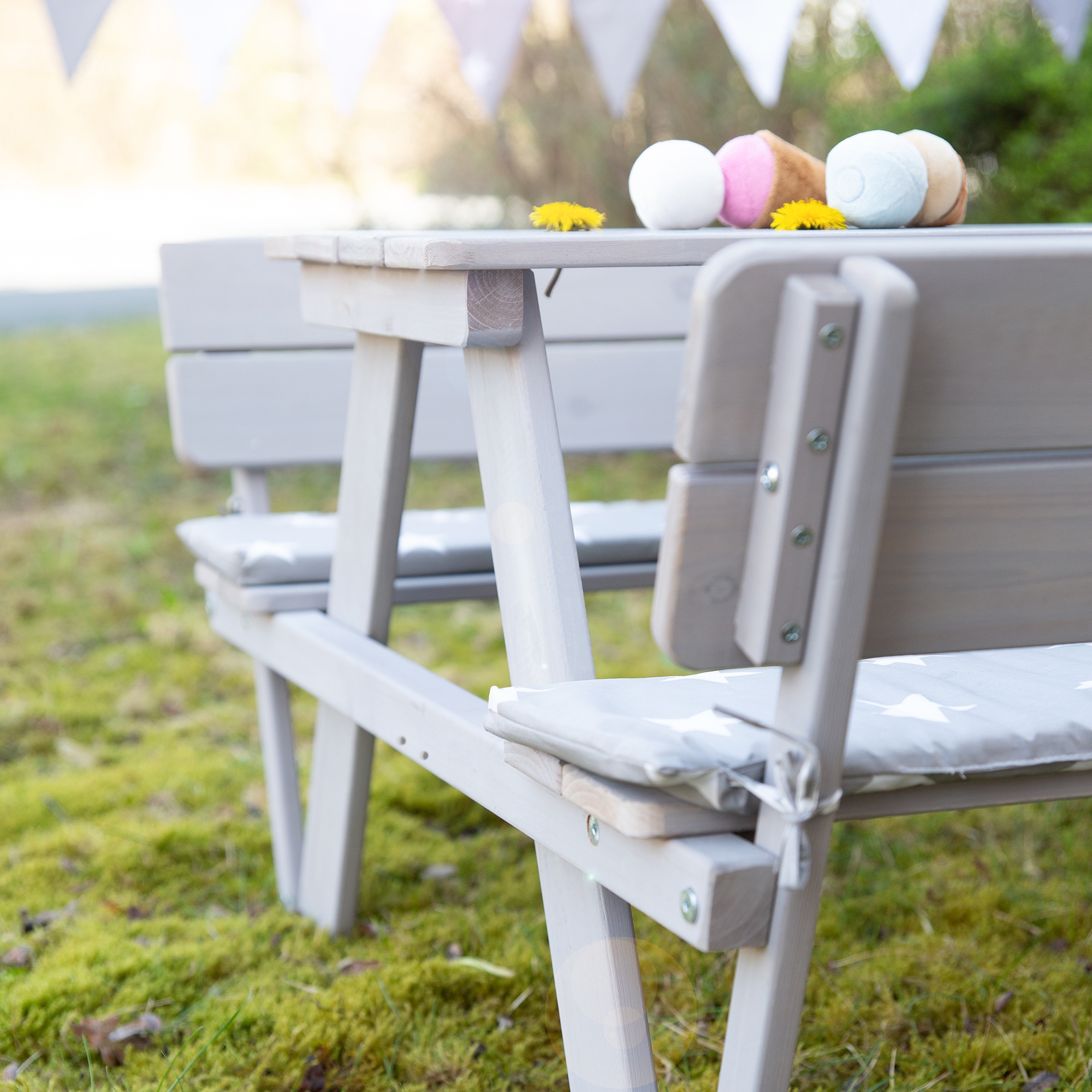 roba® Kindersitzgruppe »Picknick for 4 Outdoor +, Grau«, (Set), mit Lehne; inklusive Sitzauflagen Â»Little StarsÂ«