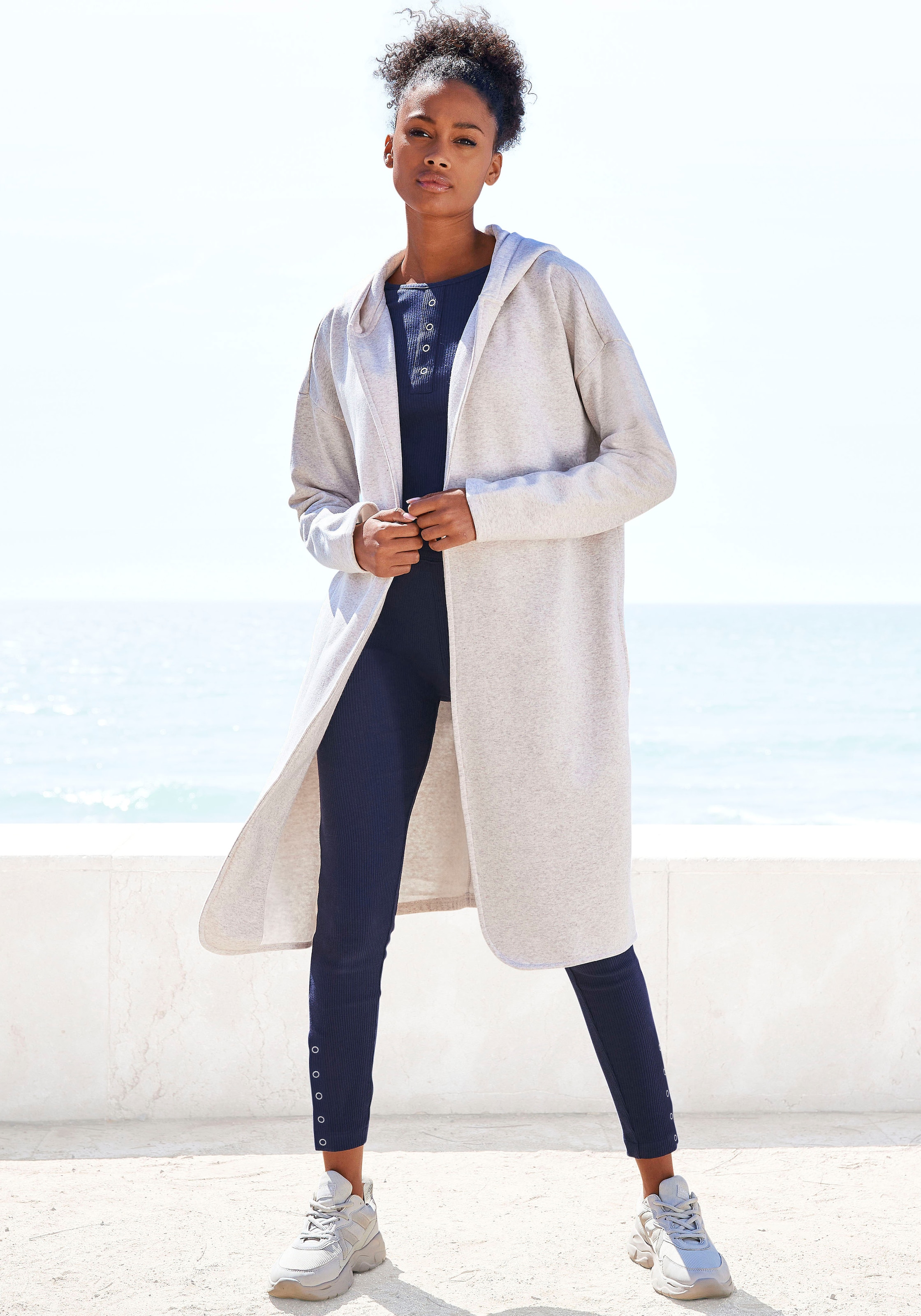 H.I.S Kapuzensweatjacke, mit lockerem Schnitt, Loungeanzug