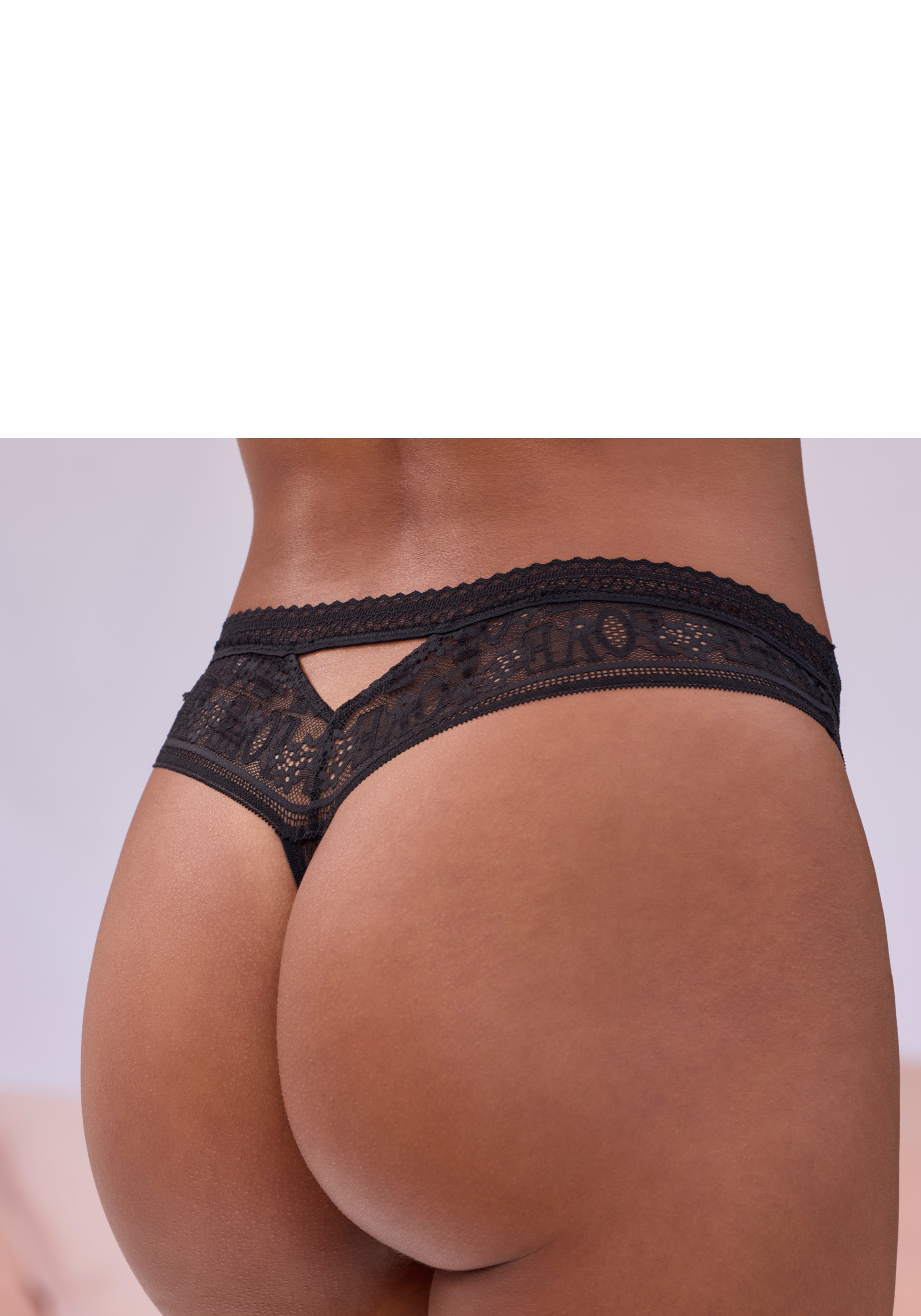 Vivance String »Madita« aus hübscher Spitze mit „LOVE“-Schriftzug und feinem Mesh