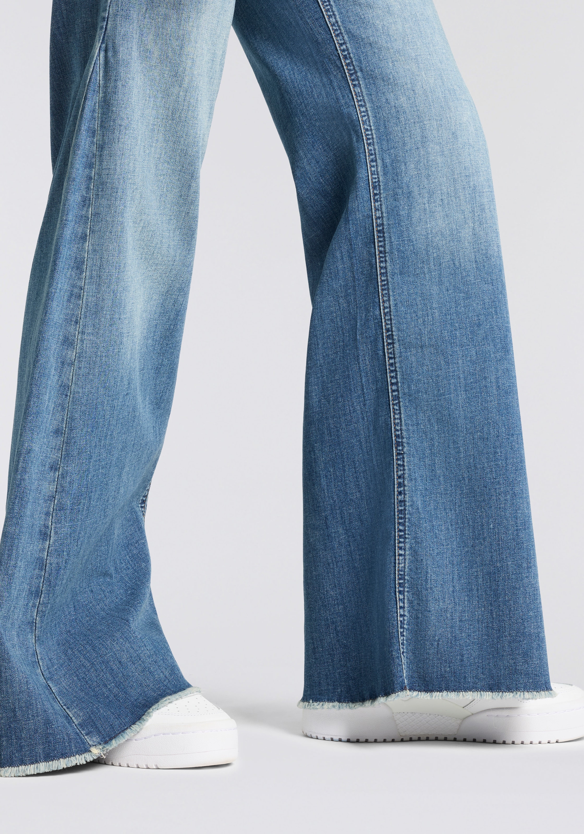 Herrlicher 5-Pocket-Jeans »Edna Kama Denim Light«