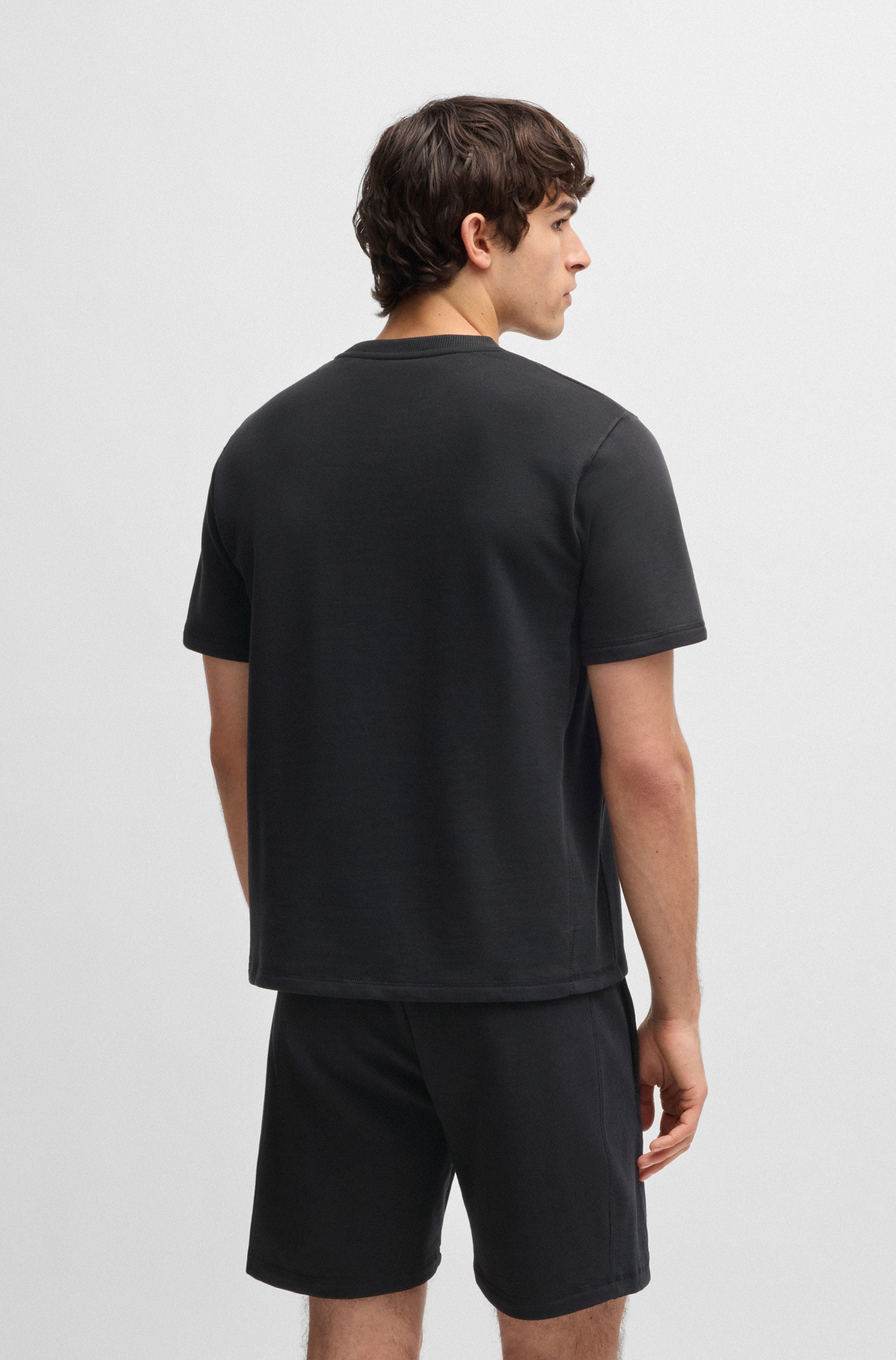 BOSS T-Shirt »David«, mit großer Logostickerei