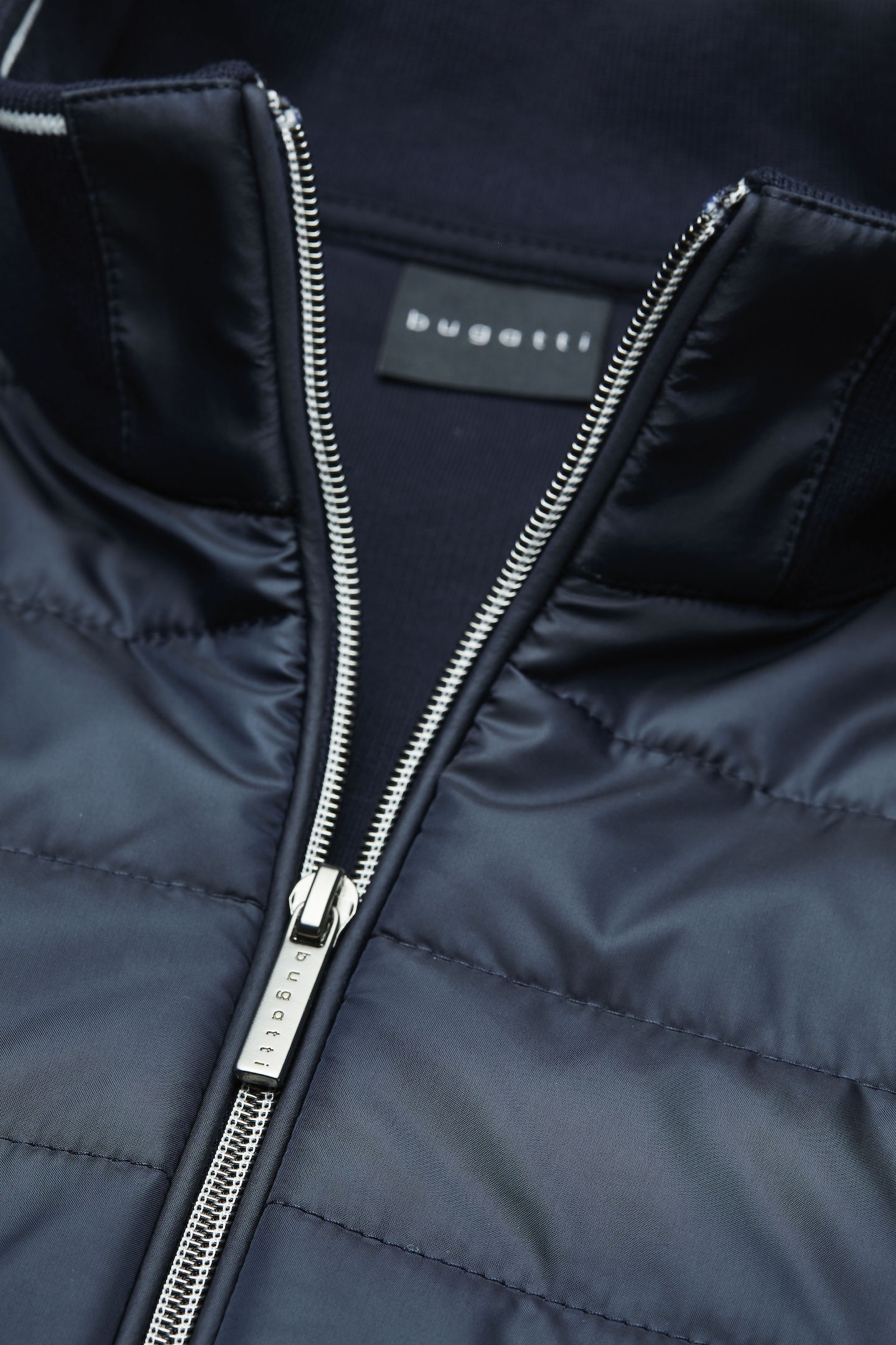 bugatti Sweatjacke, mit sportlichem Stehkragen