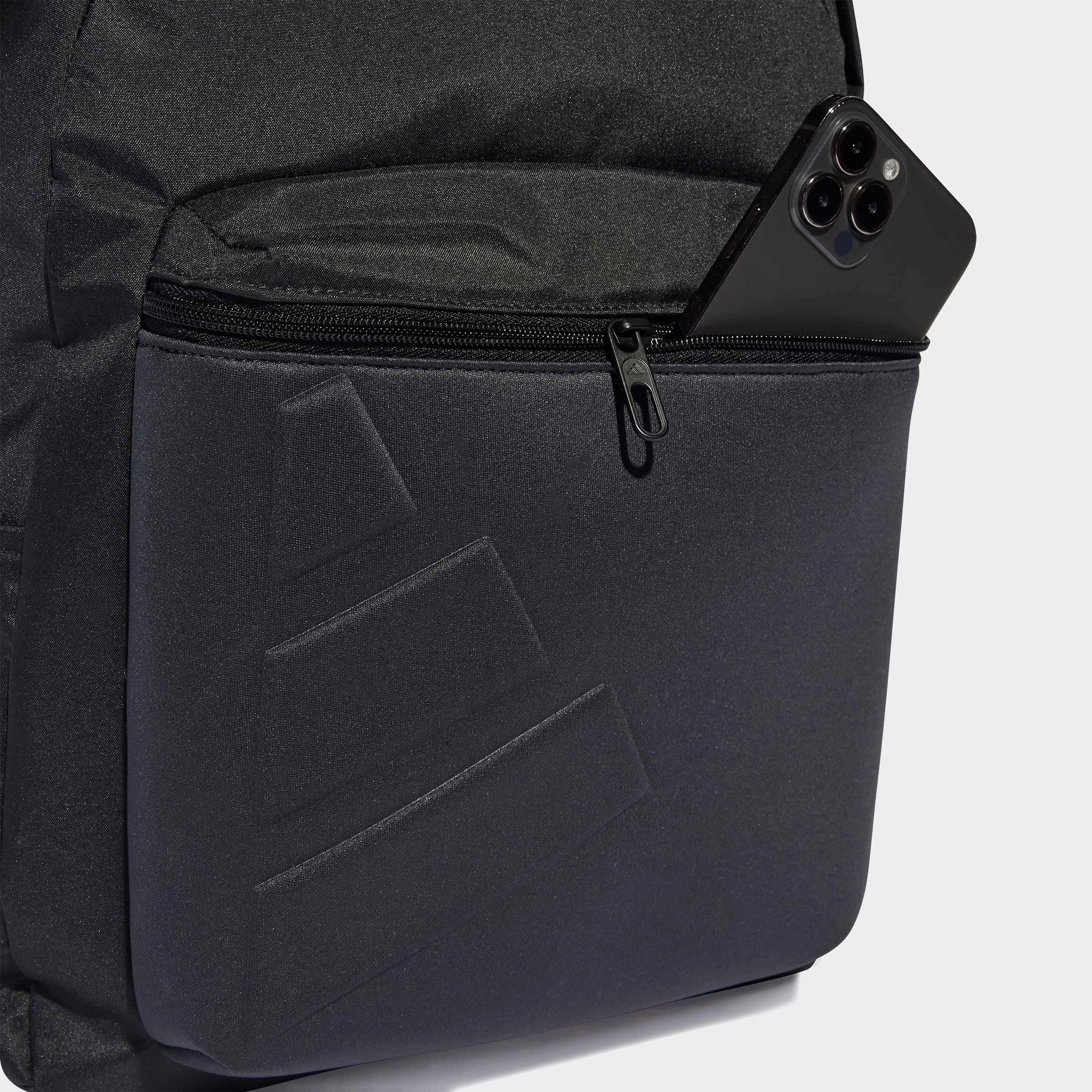 adidas Performance Rucksack »ESSENTIALS EMBOSSED LOGO« für Fitness und Freizeit, mit mehreren Taschen, aus Polyester