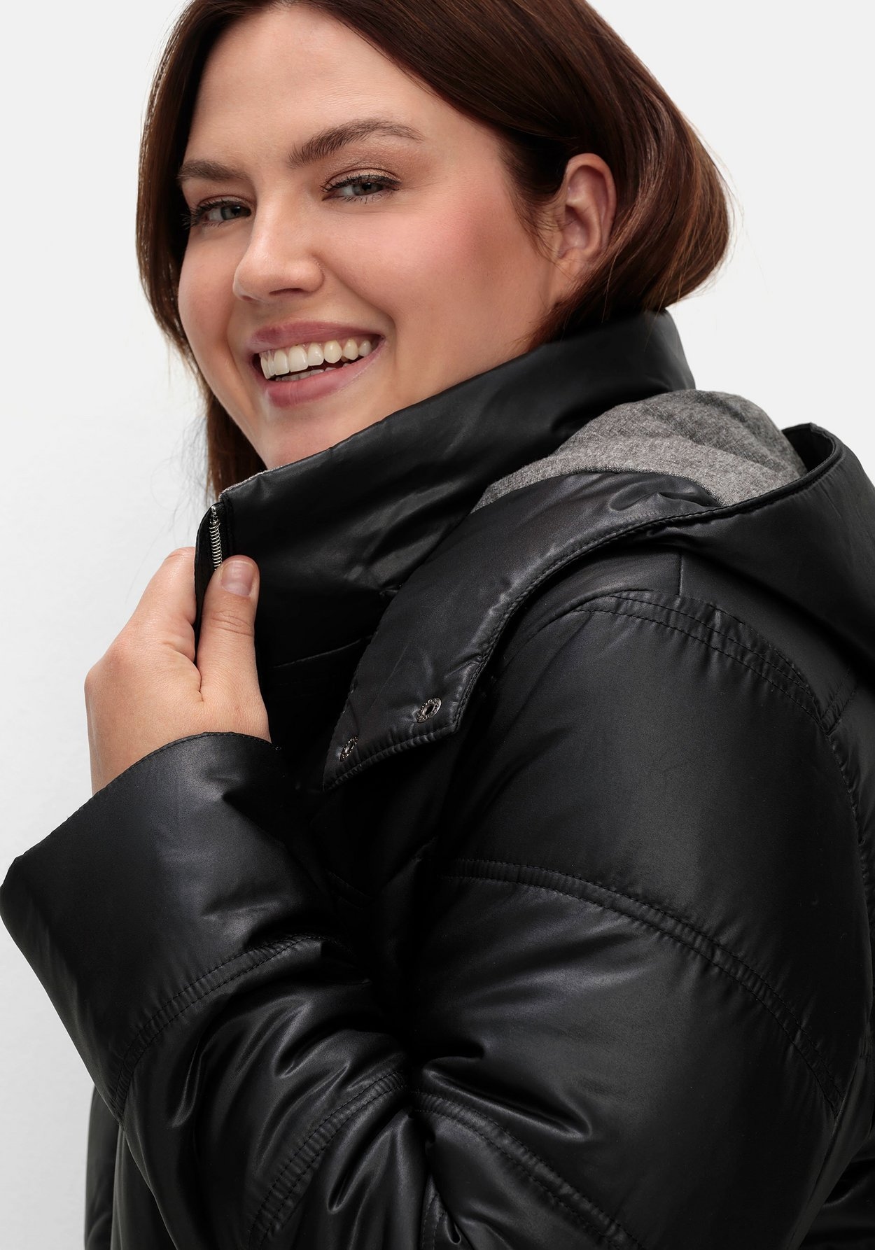 Sheego Steppjacke »Steppjacke mit Kapuze und Flanell-Details«