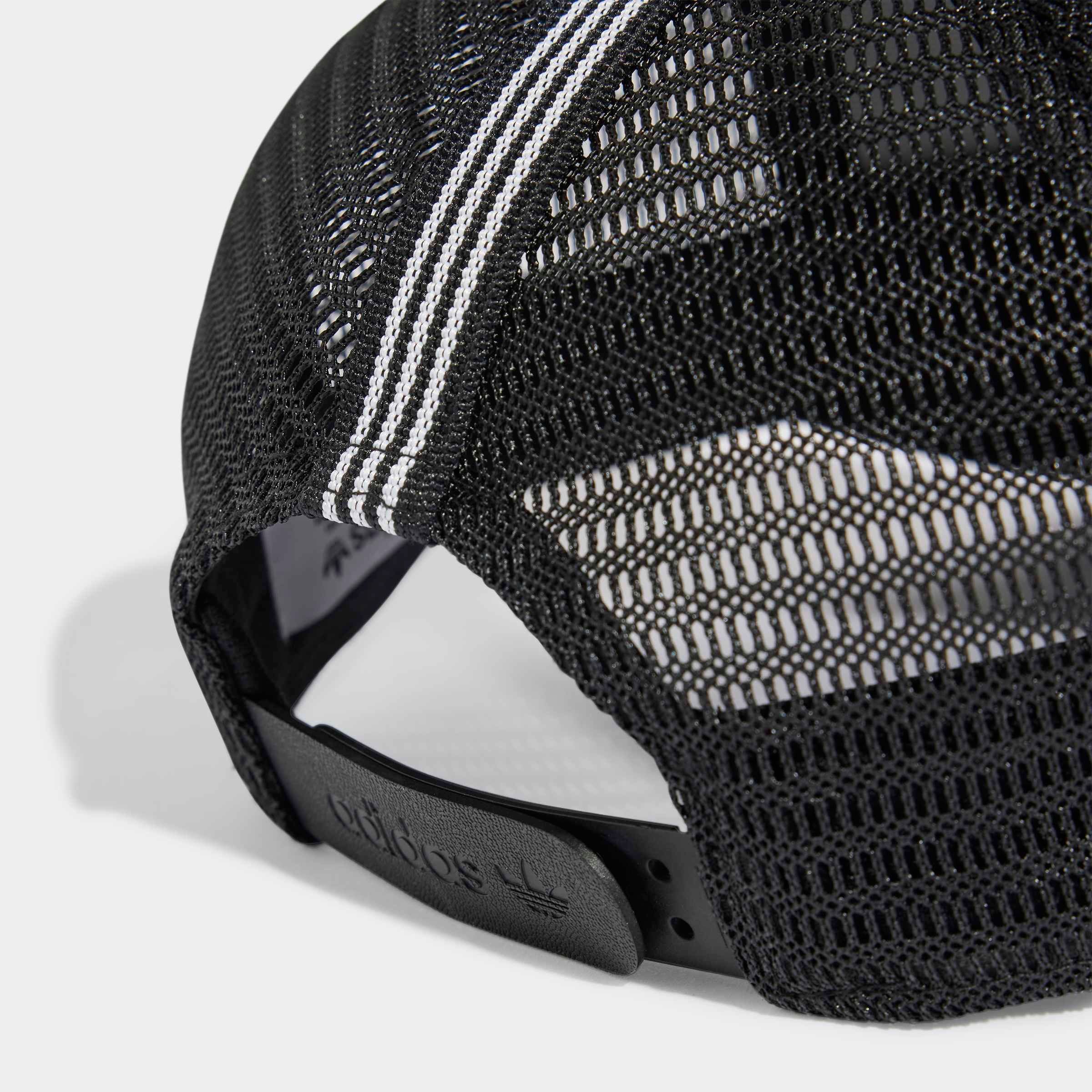 adidas Originals »CURVED TRUCKER«