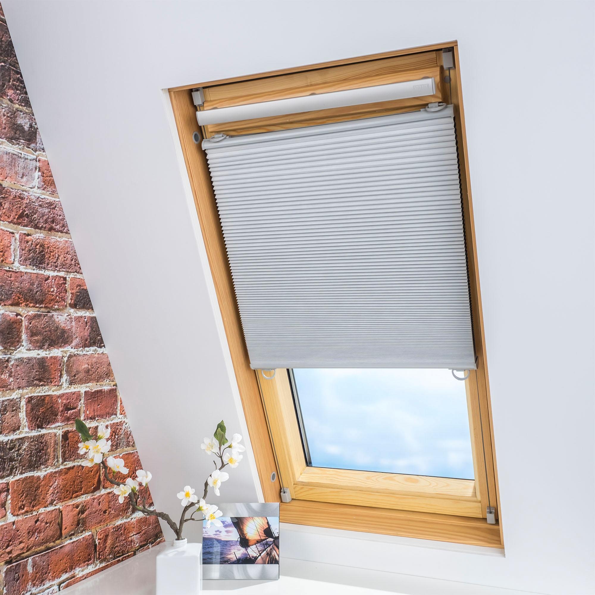 Liedeco Dachfensterplissee »Universal Dachfenster-Plissee«, verdunkelnd, energiesparend, ohne Bohren, verspannt, Fixmaß