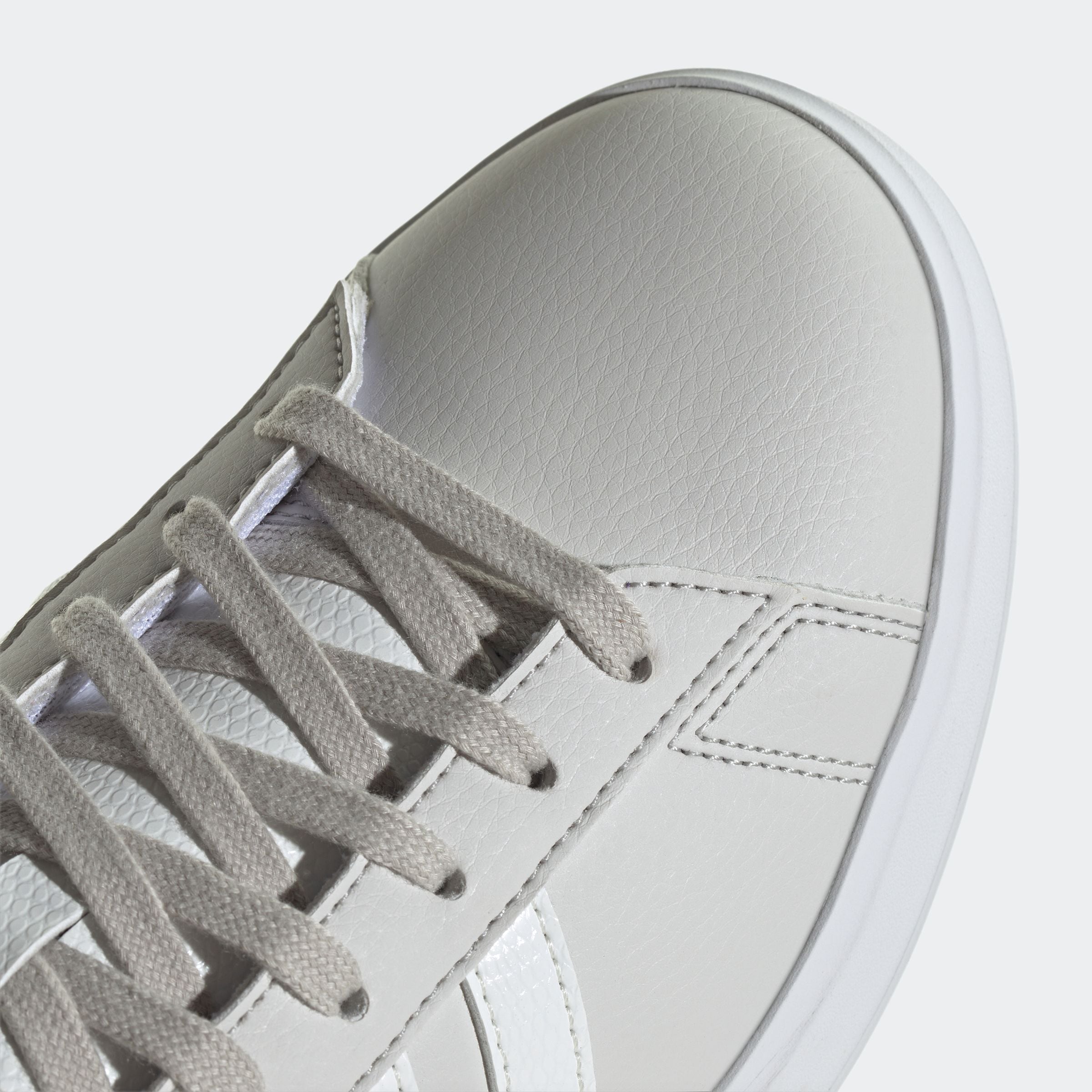 adidas Sportswear Sneaker »GRAND COURT 2.0«, Design auf den Spuren des adidas Superstar