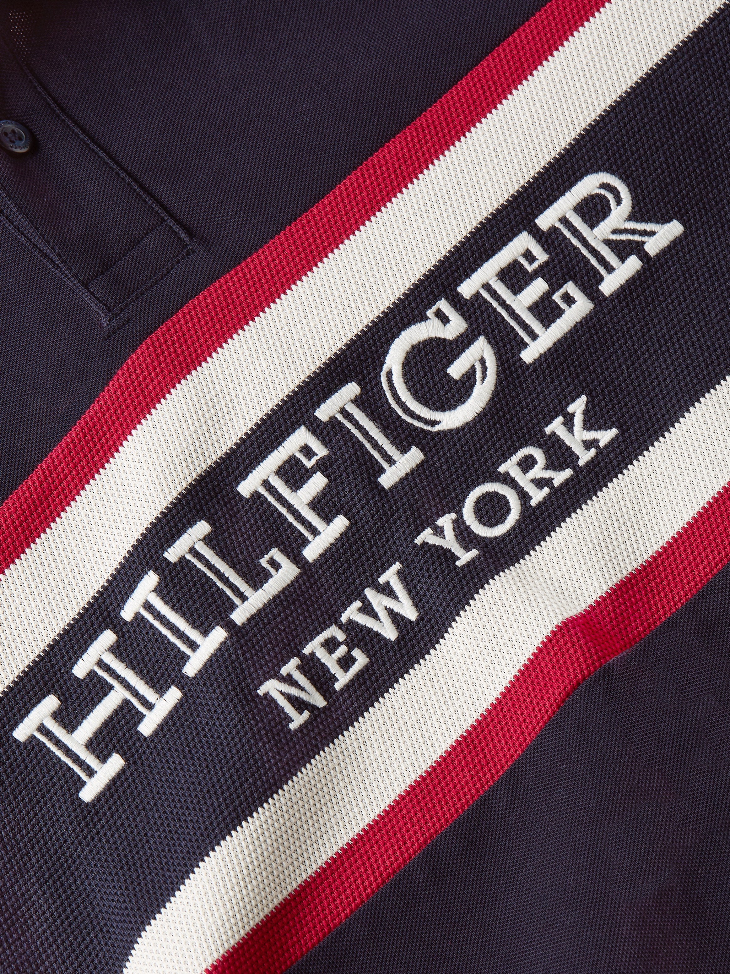Tommy Hilfiger Poloshirt »MONOTYPE COLORBLOCK REG POLO«, mit großem Tommy Hilfiger Schriftzug