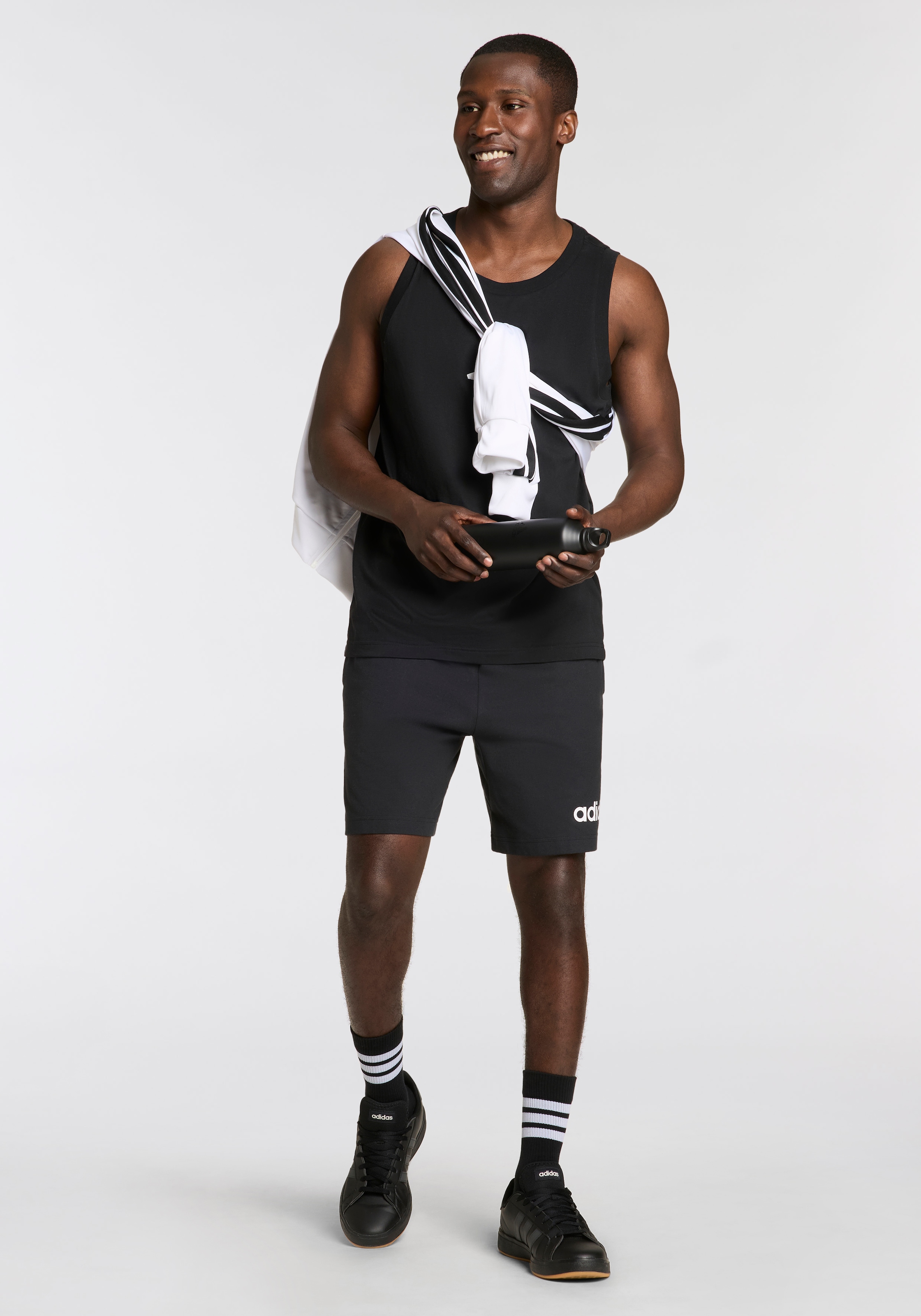 adidas Sportswear Shorts »M LIN SJ SHO«, (1 tlg.)