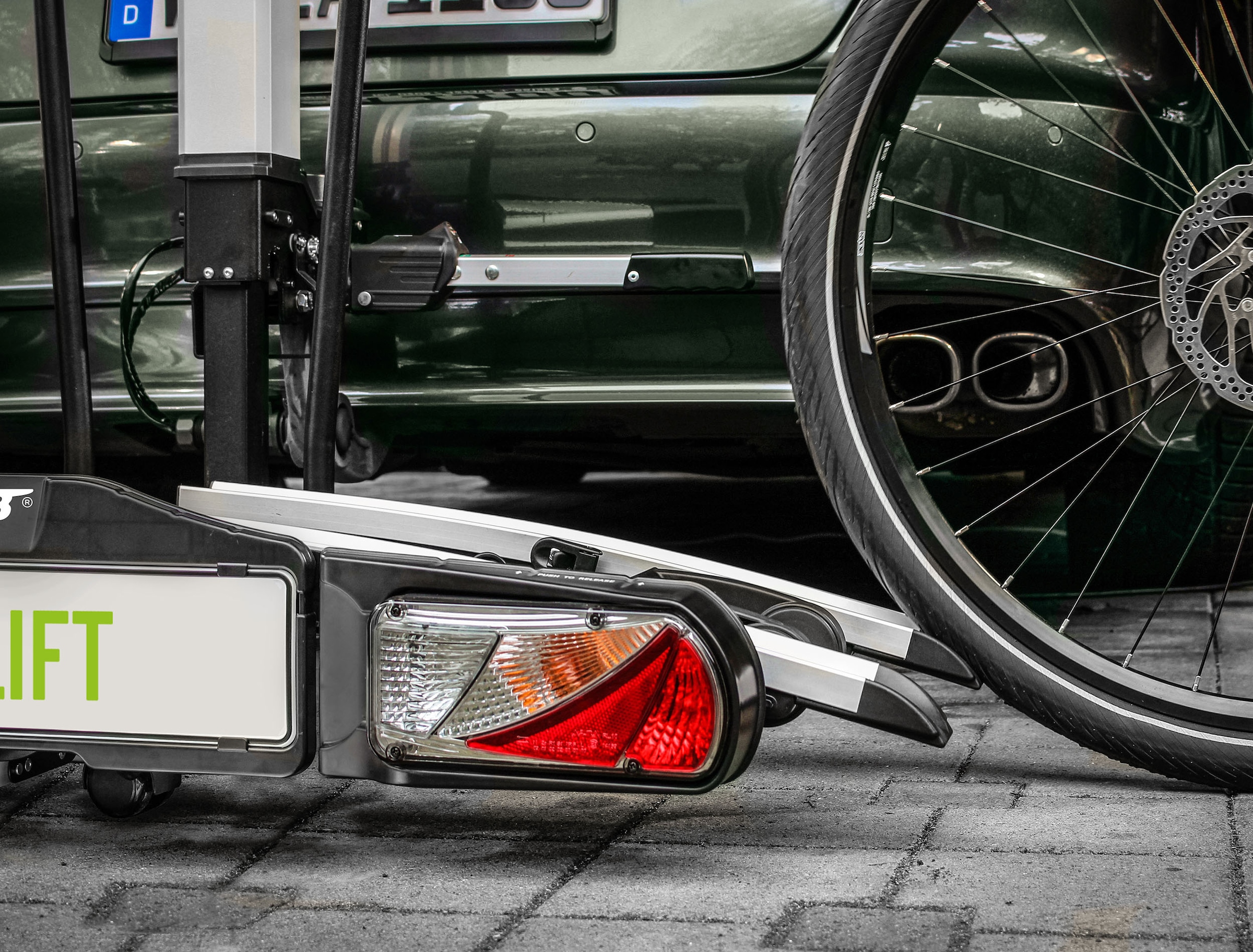 EUFAB Kupplungsfahrradträger »Fahrradträger BIKE LIFT für 2 Fahrräder« benötigt Dauerplus auf Pin 9