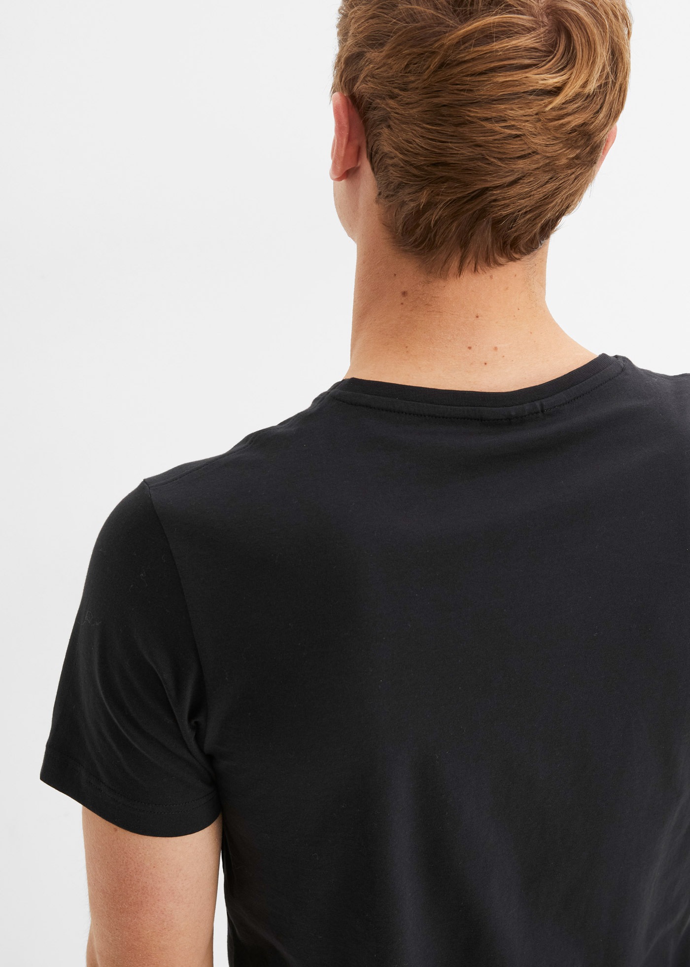 bonprix T-Shirt »T-Shirt mit V-Ausschnitt (3er Pack)« Packung, 3 Stk. Regular Fit, V-Ausschnitt, aus Baumwolle