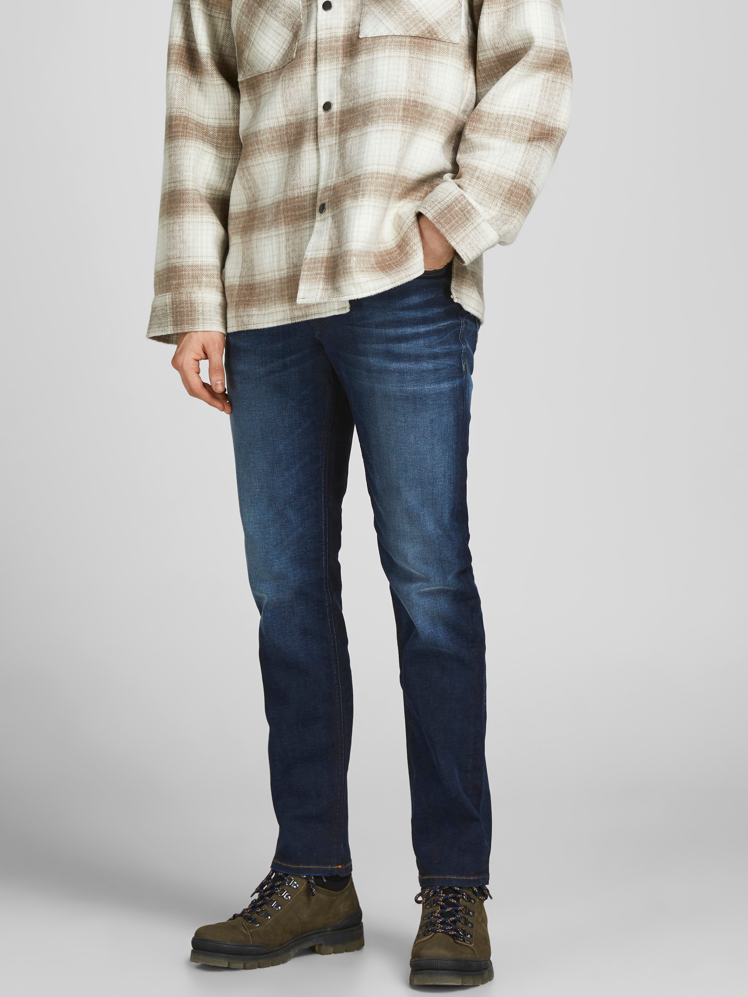 Jack & Jones »JJICLARK mit Used-Look und Stretch für den Alltag« mit Abriebeffekten