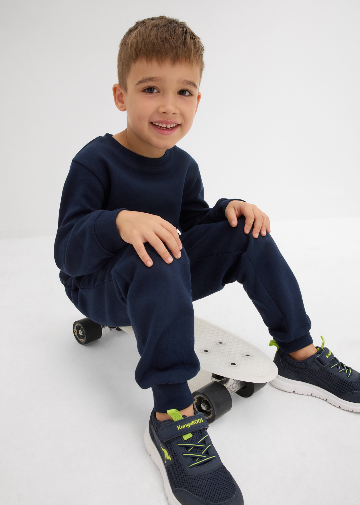 bonprix Jogginghose  im Doppelpack, aus Baumwolle und Polyester, Regular Fit, für Kinder