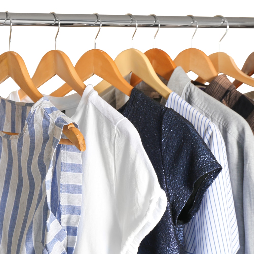 KESPER® Kleiderbügel »Formkleiderbügel, 8er Pack, FSC® zertifiziert« mit Rockkerben und Hosensteg