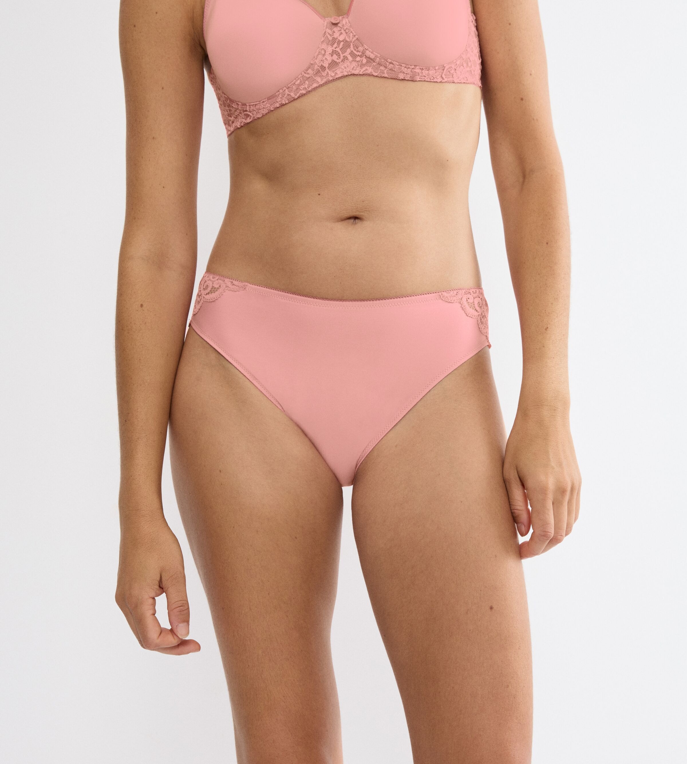Triumph Slip »Amourette Tai« Stretch-Spitze