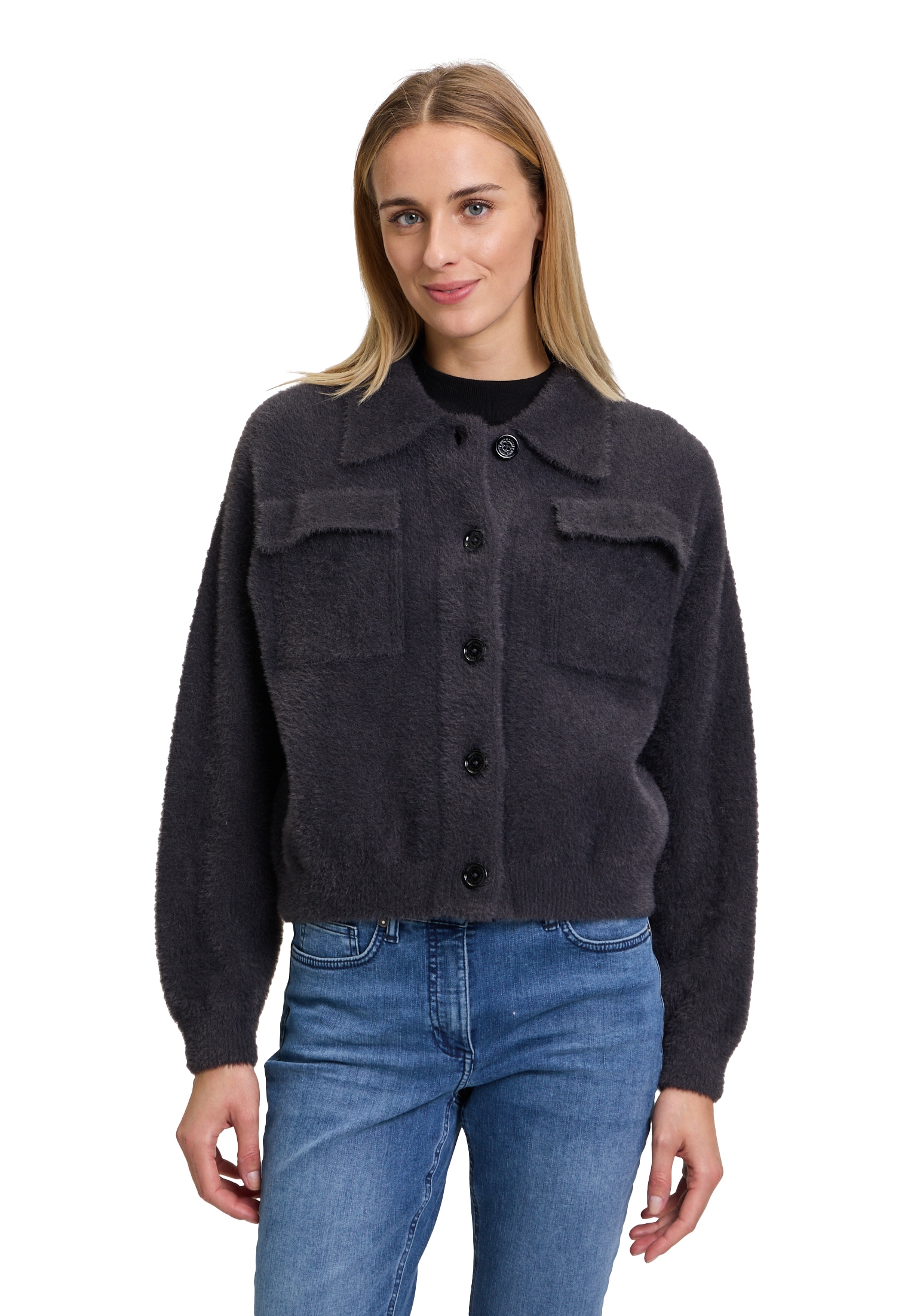 Amber & June Strickjacke »Winter-Strickjacke mit aufgesetzter Brusttasche«