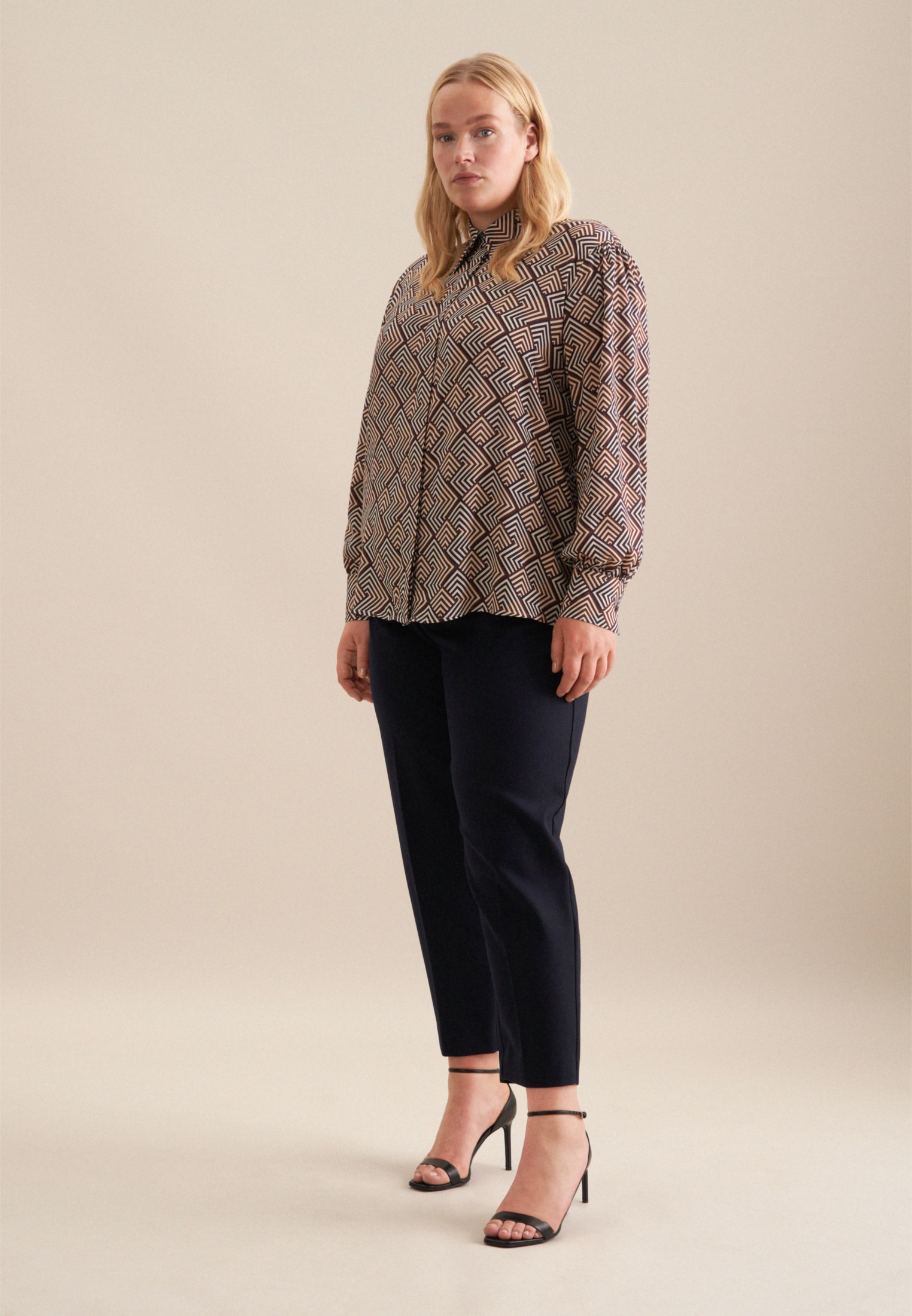 seidensticker Hemdbluse »Schwarze Rose«, Langarm Kragen Geometrische Muster
