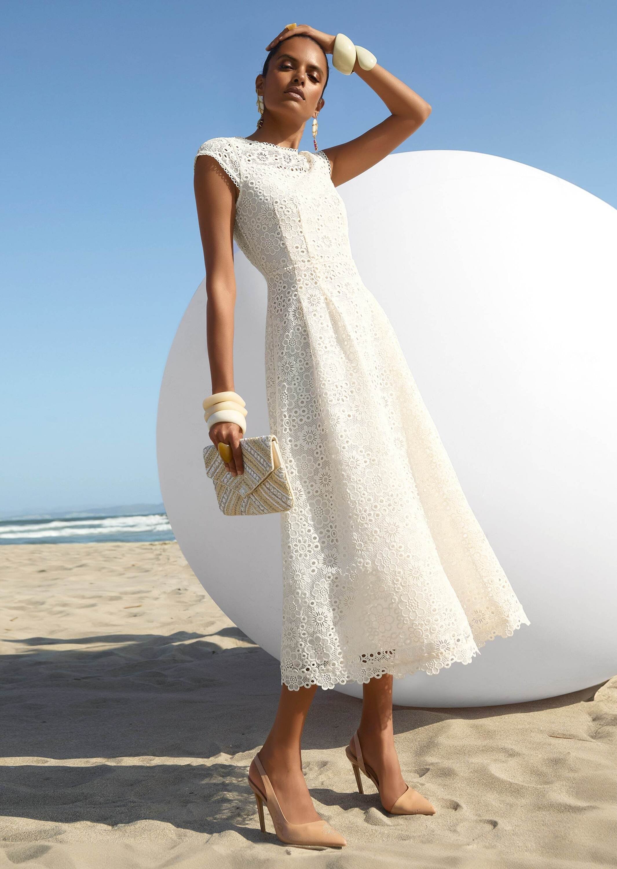 MADELEINE Midikleid »Spitzenkleid Romantisches Festtagskleid mit Spitzenborte«