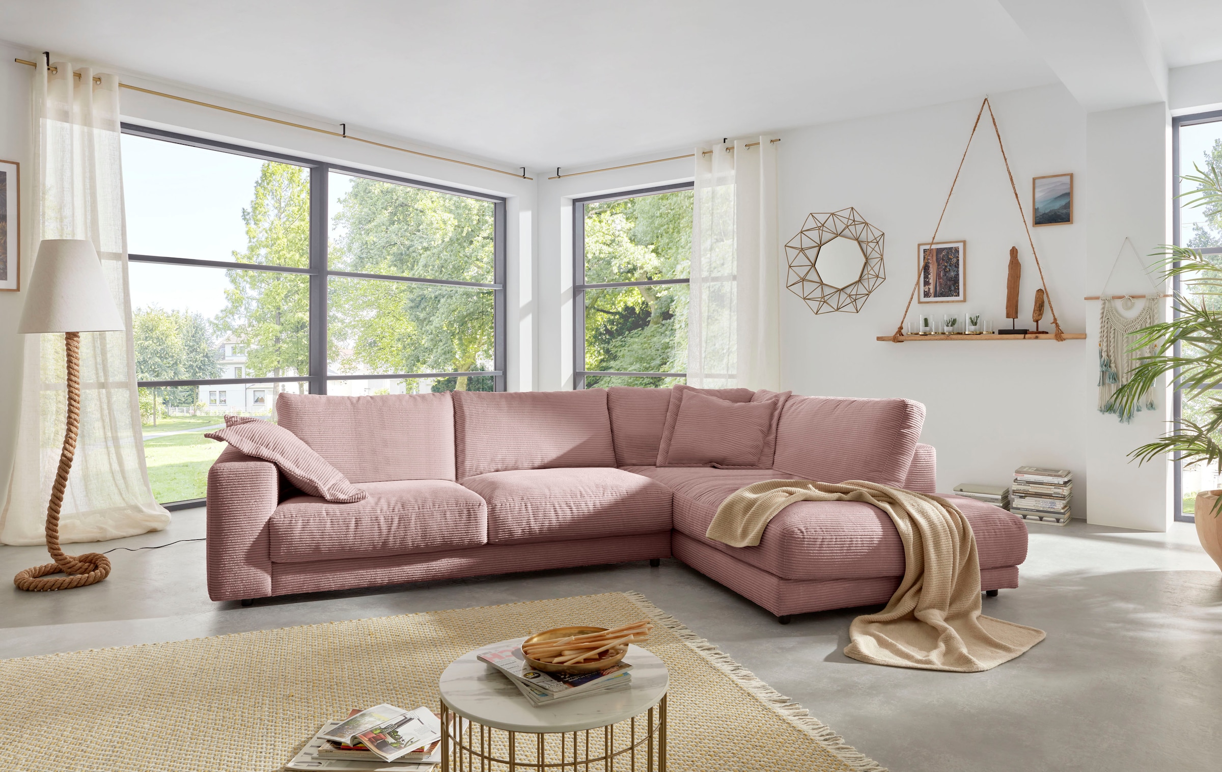 Places of Style Ecksofa »Enisa XXL B/T/H: 325/224/85 cm L-Form«, Kuschelig, gemütlich, in 5 Farben, Bezug in Cord, mit 2 Zierkissen